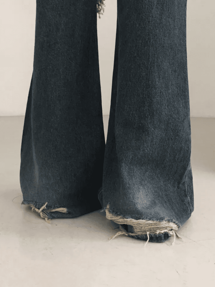 찢어진 부분 반란 부츠컷 몸매 가꾸기 슬림해 보이는 고양이 발톱 연삭 화이트 청바지 상세 이미지 12