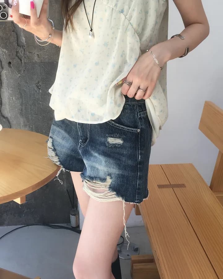 지금 디스플레이 다리 길이 핫걸 찢어진 부분 그리기 거친 가장자리 슬림해 보이는 데님 반바지 상세 이미지 7