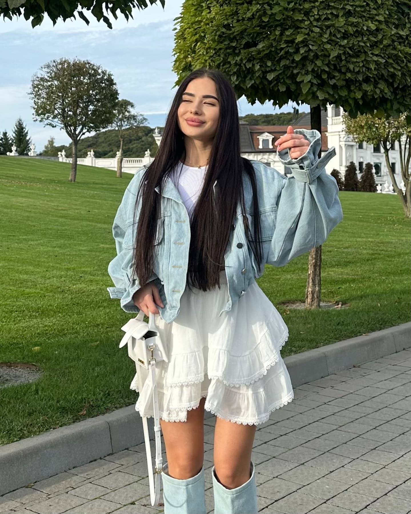 지금 레트로 루즈핏 다용도 워크웨어 빅 포켓 캐주얼 프로필 모양 쇼트 스타일 데님 재킷 이미지 3