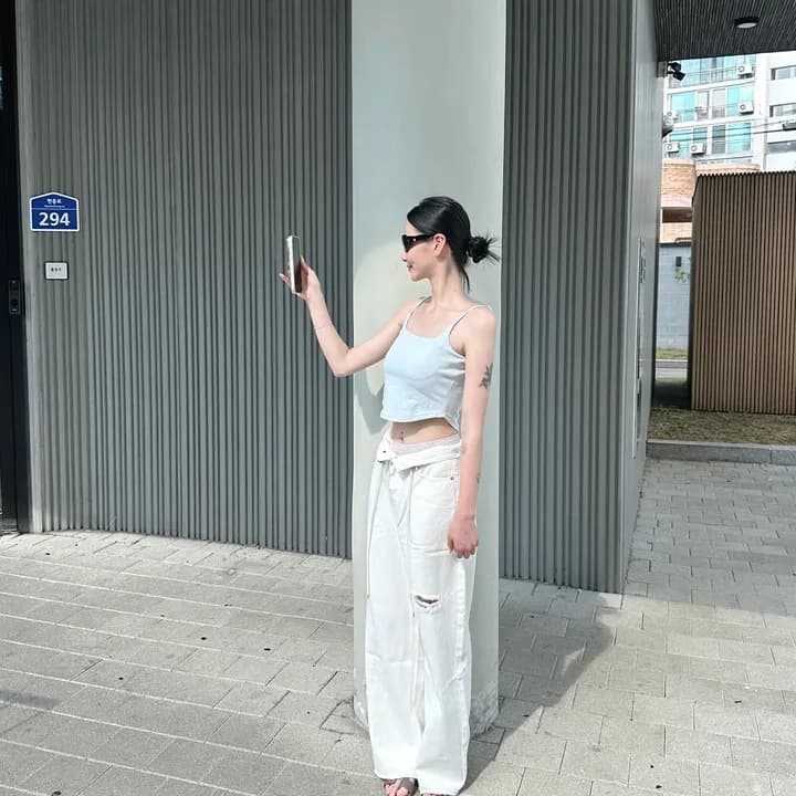 둘 색상 지금 하이웨이스트 워싱 끈 막대기 표준 찢어진 부분 데님 넓은 다리 길이 바지 상세 이미지 15