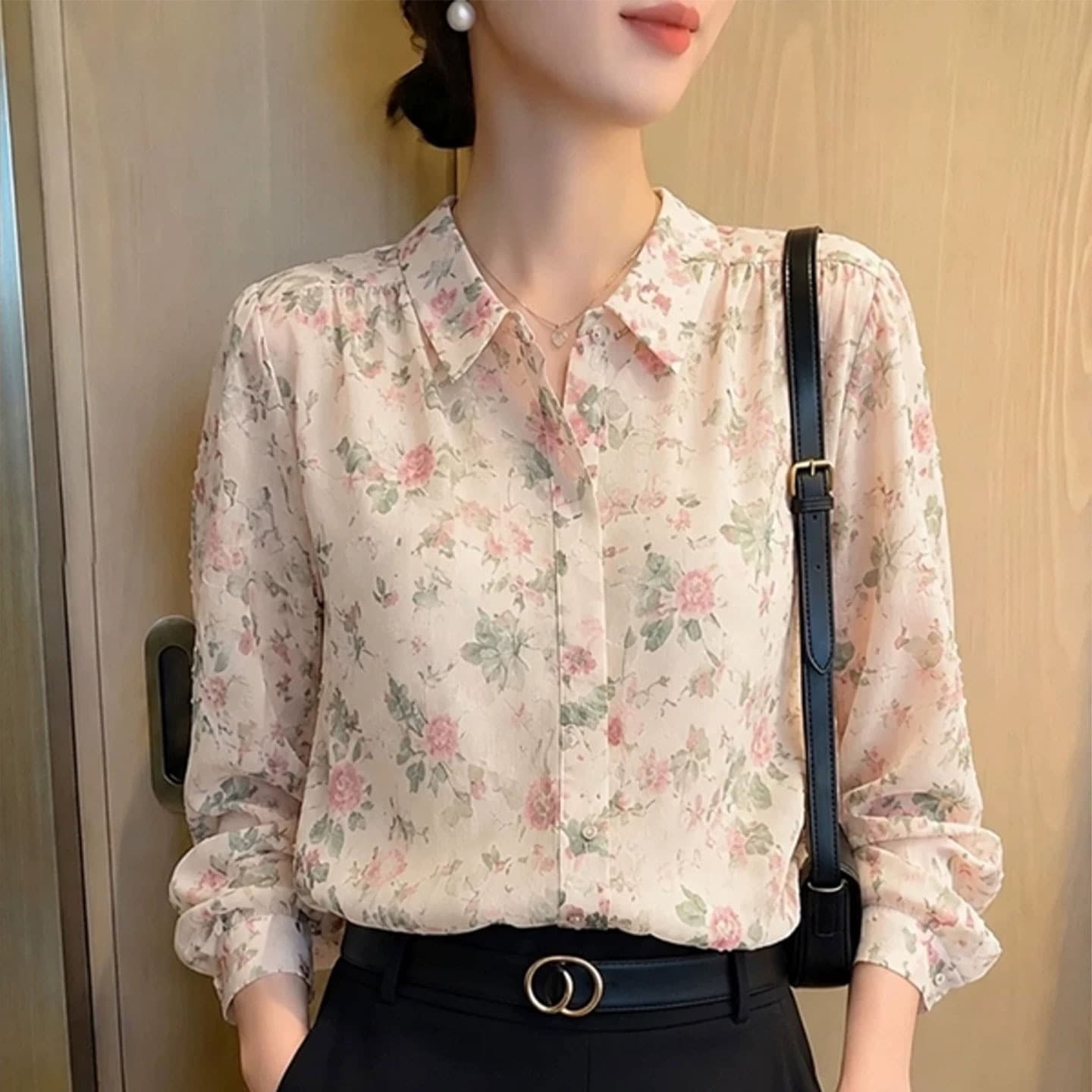 빅 사이즈 여성 의류 프랑스식 꽃무늬 POLO 칼라 셔츠 가을 새로운 패션 아름다운 작은 셔츠 루즈핏 긴팔 맨위 이미지 6