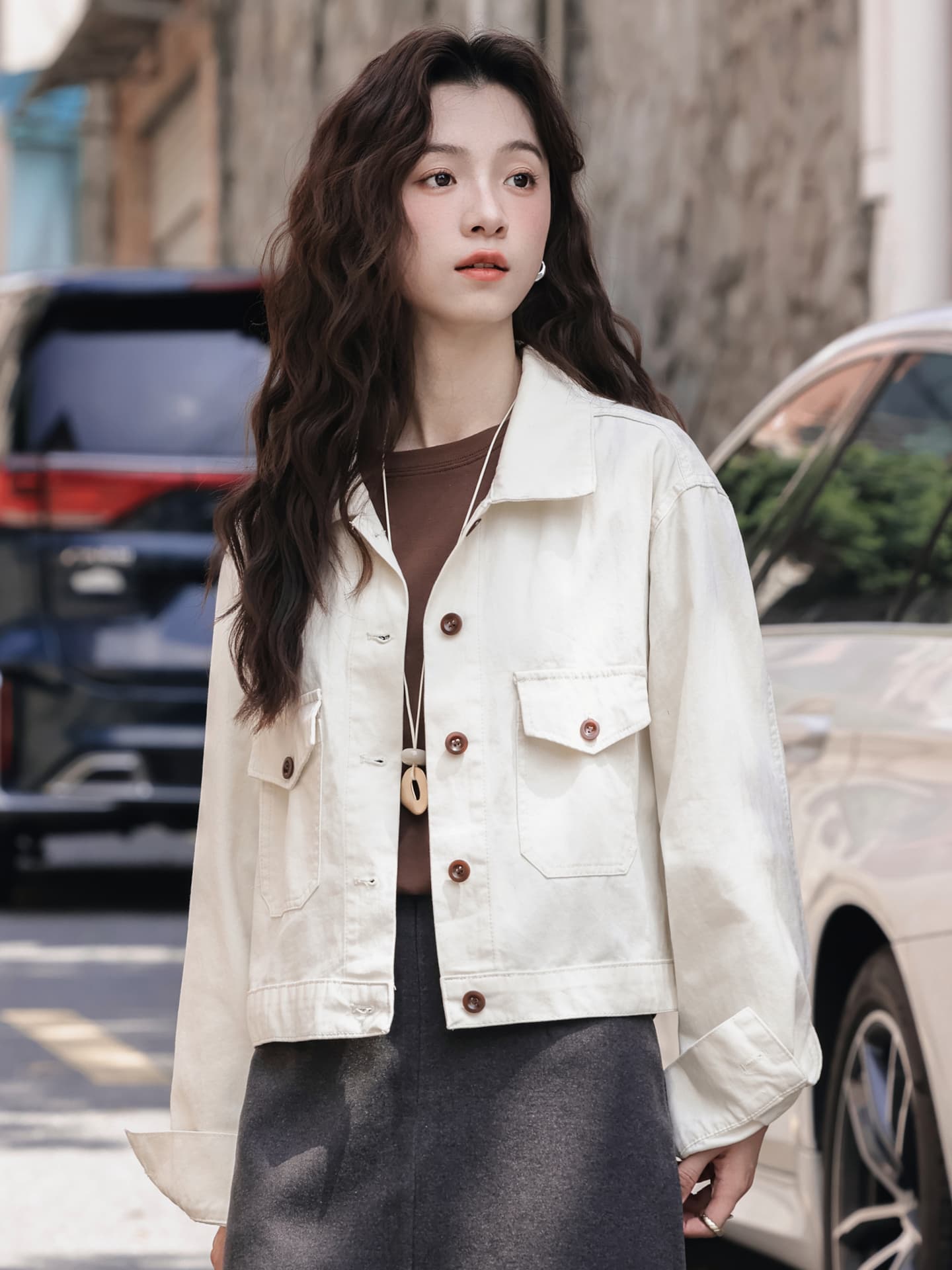 2026 봄 새로운 한국 스타일 루즈핏 쇼트 스타일 폴로 칼라 워크웨어 데님 여성 코트 다용도 슬림해 보이는 작은 키 맨위 이미지 4