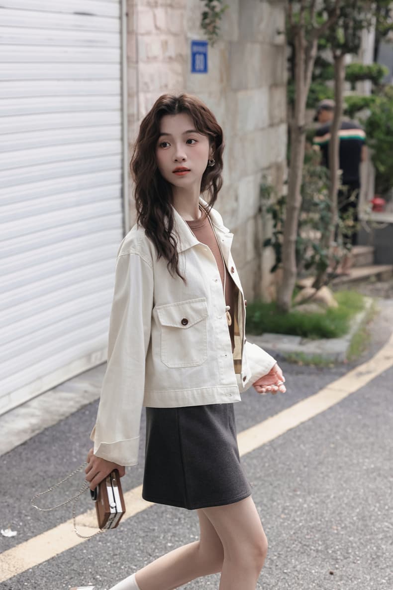 2026 봄 새로운 한국 스타일 루즈핏 쇼트 스타일 폴로 칼라 워크웨어 데님 여성 코트 다용도 슬림해 보이는 작은 키 맨위 상세 이미지 10