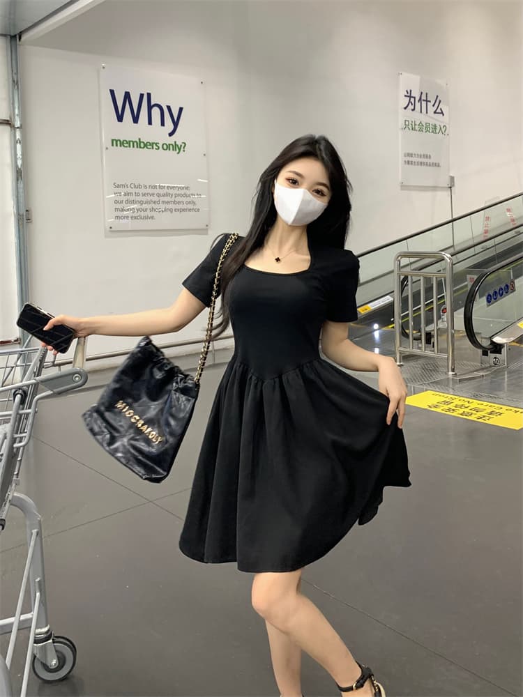 광장 칼라 패치워크 몸매 가꾸기 품격 슬림해 보이는 여성 드레스 여름 2026 새로운 하이웨이스트 검정색 진자 짧은 치마 상세 이미지 7