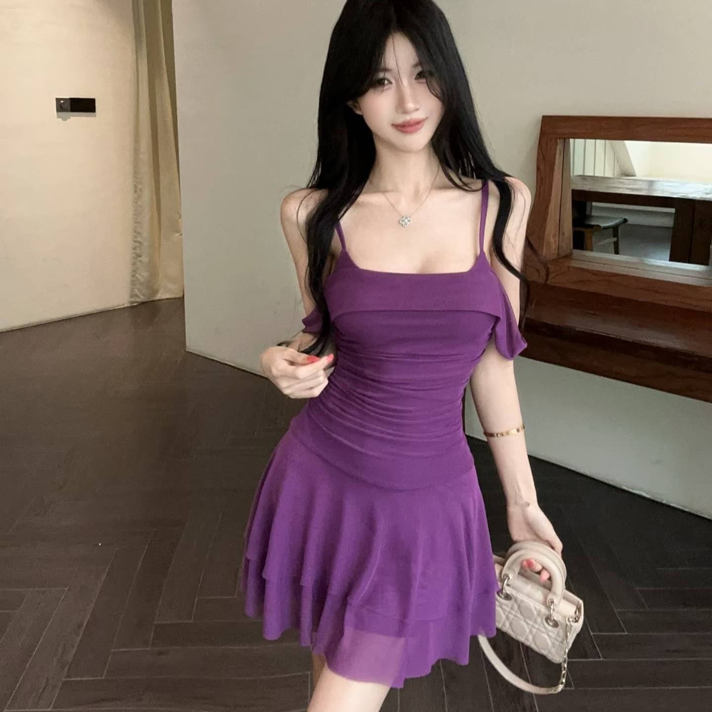 실사 프랑스식 소녀 데이트 드레스 부적 디자인 센스 보트넥 새는 어깨 사진 찍기 미니 스커트 이미지 4