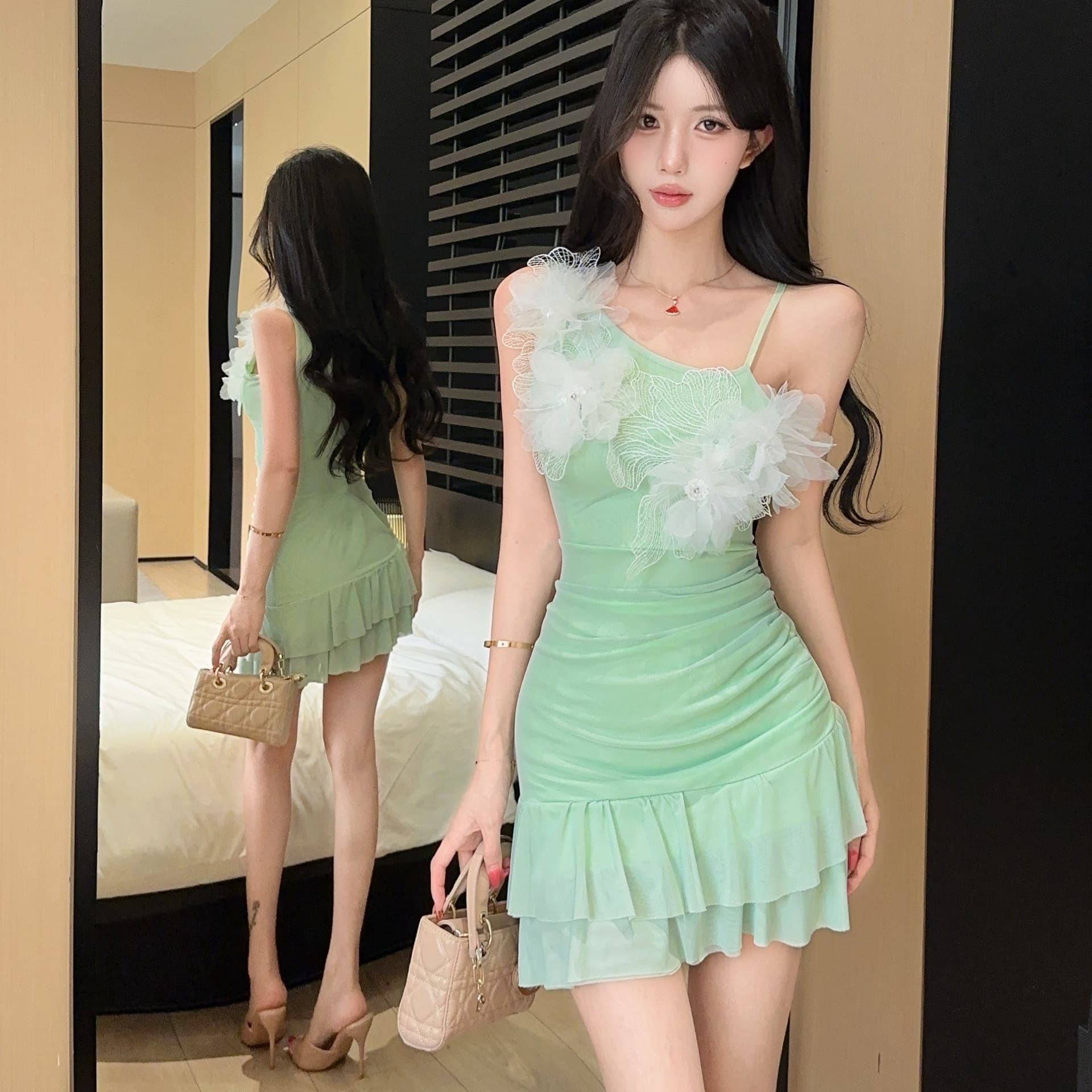 실사 부드러운 바람 숙녀 품격 망사 주름 꼬집기 허리 비스듬한 어깨 슬립 드레스
