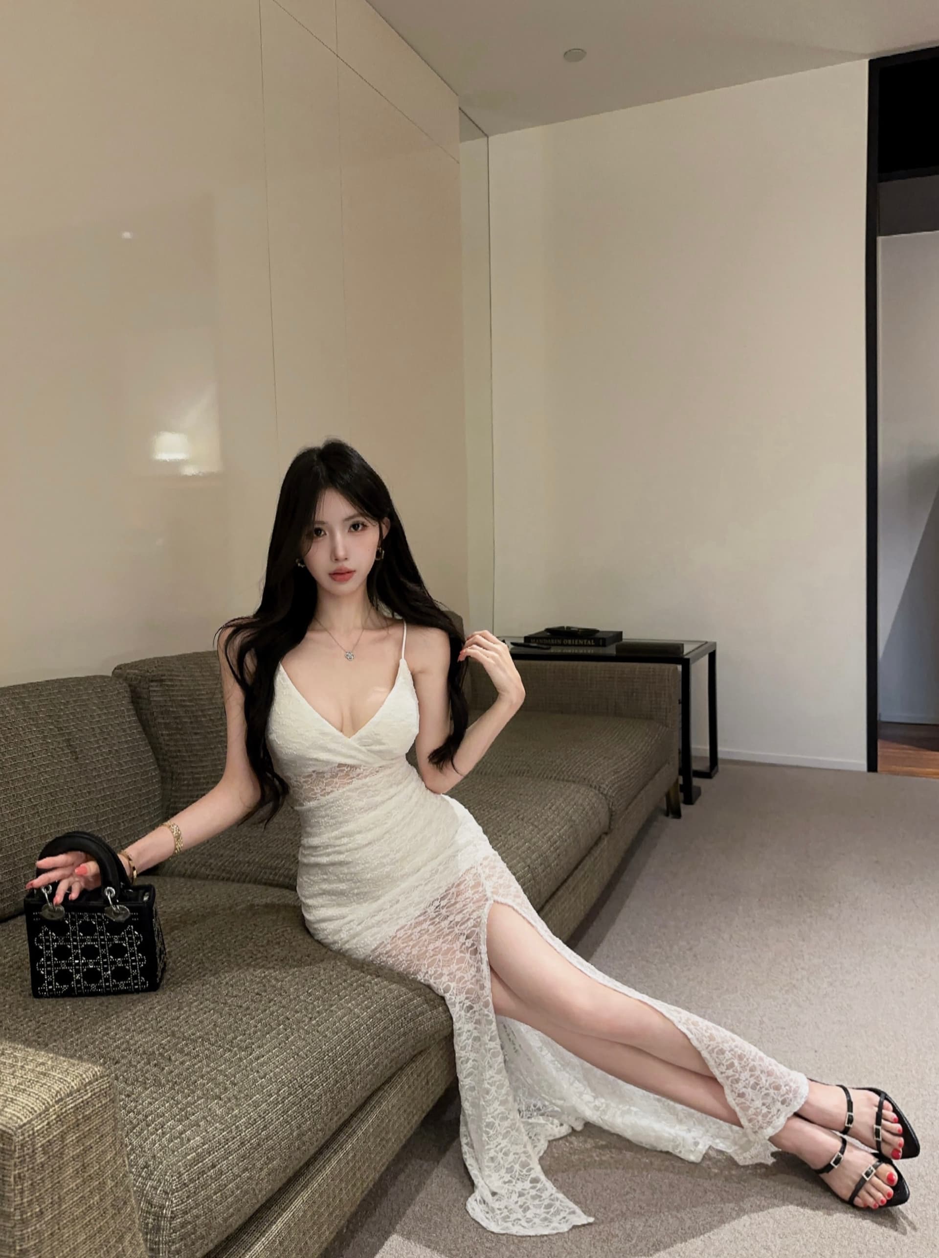 실사 순수한 욕망 바람 레이스 슬립 드레스 낮은 가슴 v 칼라 허리 수축 슬림해 보이는 트임 롱 스커트 상세 이미지 3