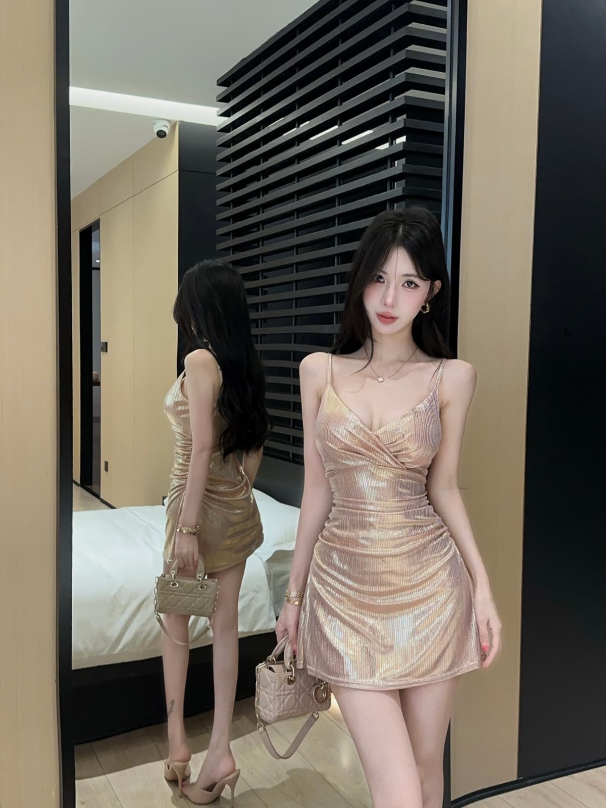 실사 섹시함 낮은 가슴 플래시 원단 슬립 드레스 상세 이미지 21