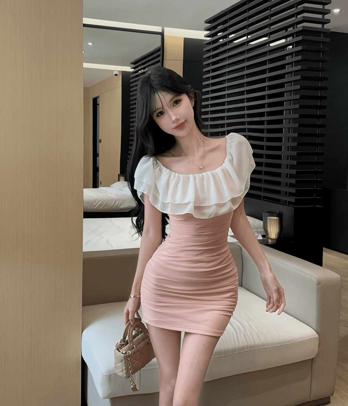 실사 섹시함 프릴 오프숄더 보트넥 타이트 타이트 스커트 만나는 면 소재 드레스 상세 이미지 4