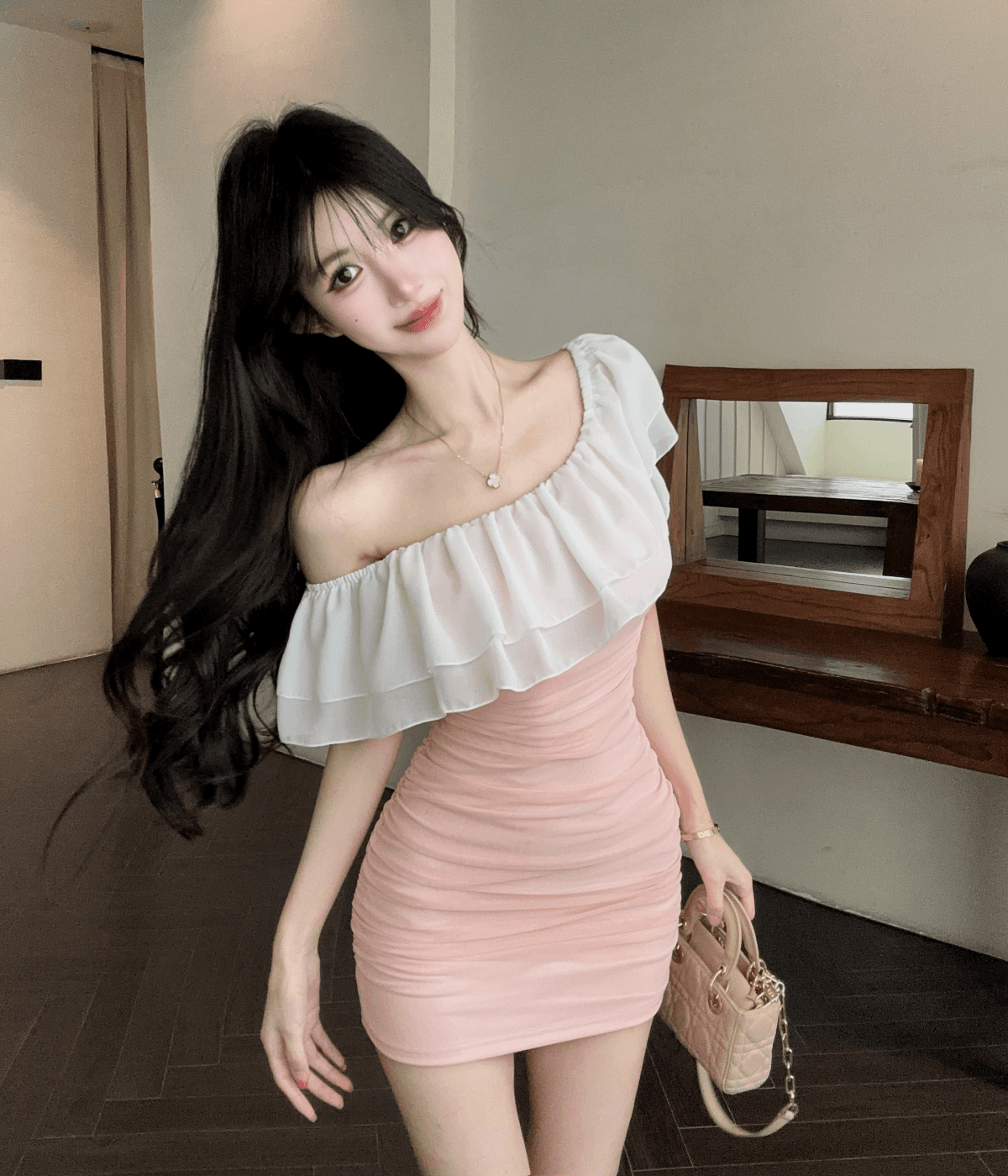 실사 섹시함 프릴 오프숄더 보트넥 타이트 타이트 스커트 만나는 면 소재 드레스 상세 이미지 6