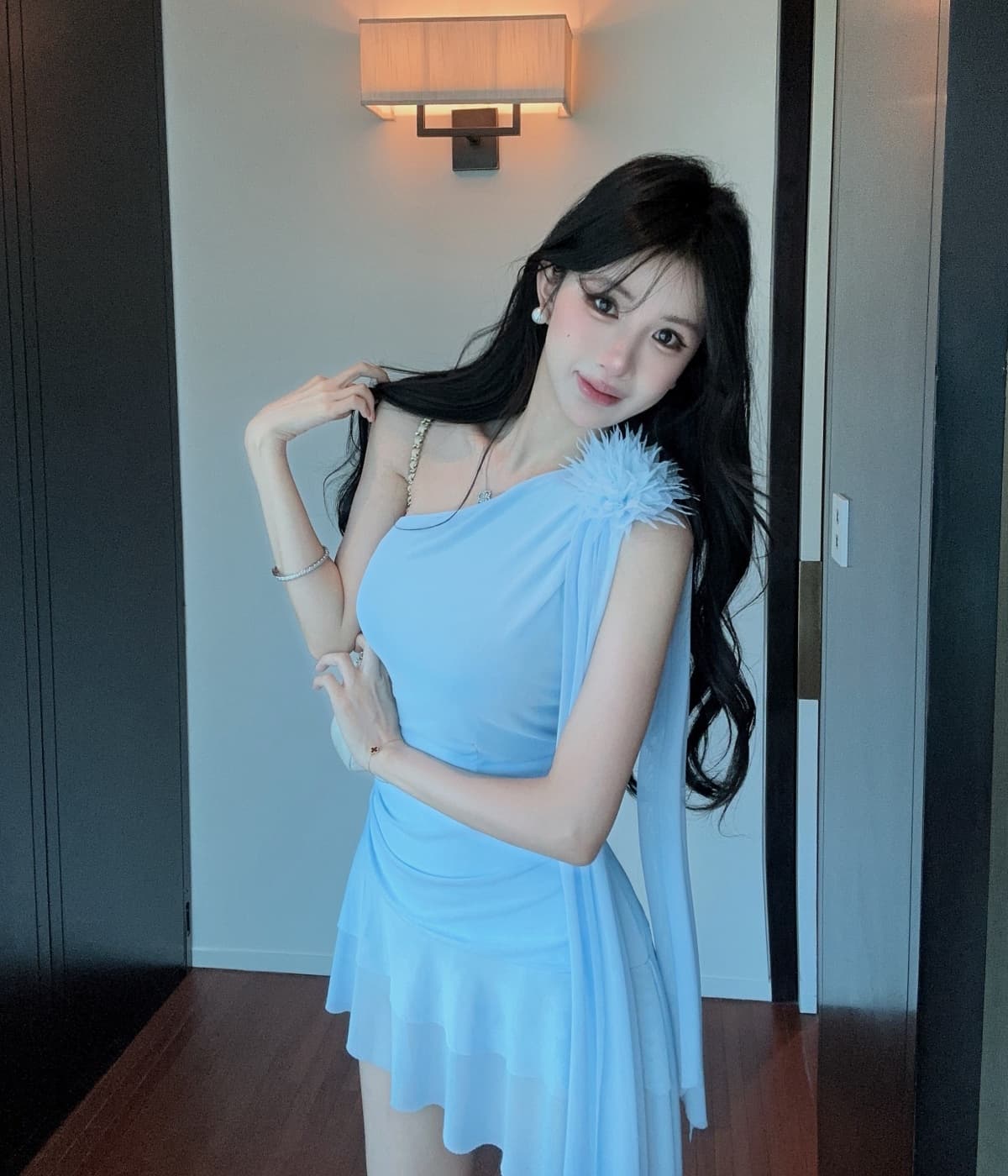 실사 비스듬한 어깨 3 차원 꽃 리본 드레스 허리 주름 허리 수축 패치워크 망사 밑단 핫걸 상세 이미지 11