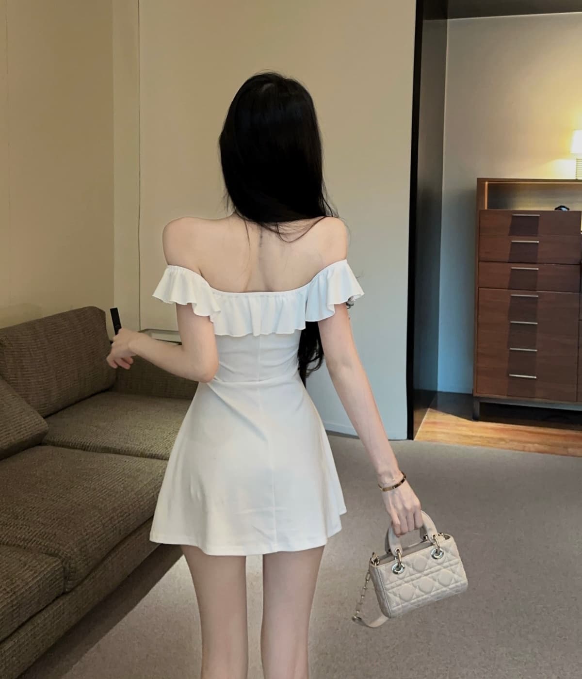 실사 V넥 오프숄더 화이트 여성 드레스 여름 패션 빛 럭셔리 품격 허리 수축 한 마디 미니 스커트 상세 이미지 5