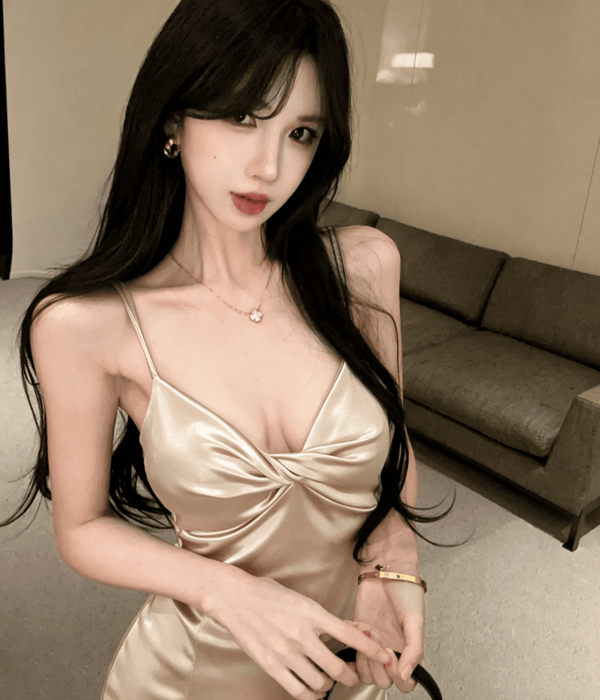 실사 낮은 가슴 이슬 뼈의 슬립 쇼트 스타일 타이트 스커트 하프 시스루 만나는 타이트 드레스 상세 이미지 1