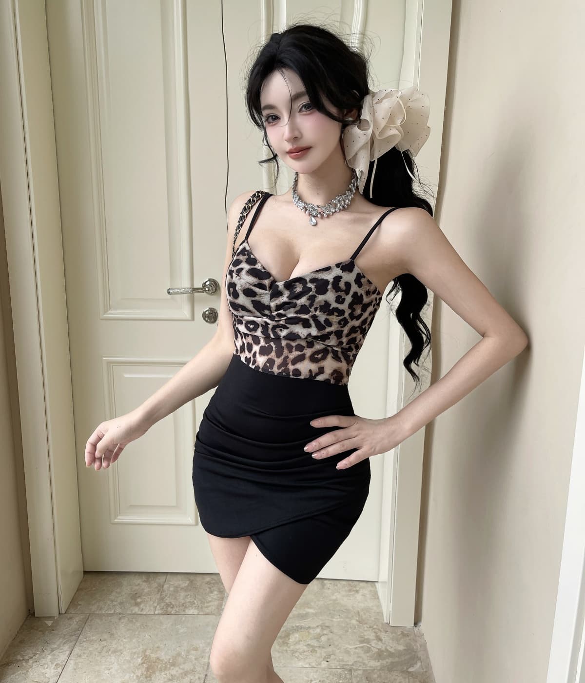 실사 레오파드 무늬 배색 쇼트 스타일 타이트 스커트 슬립 드레스 복장 상세 이미지 10