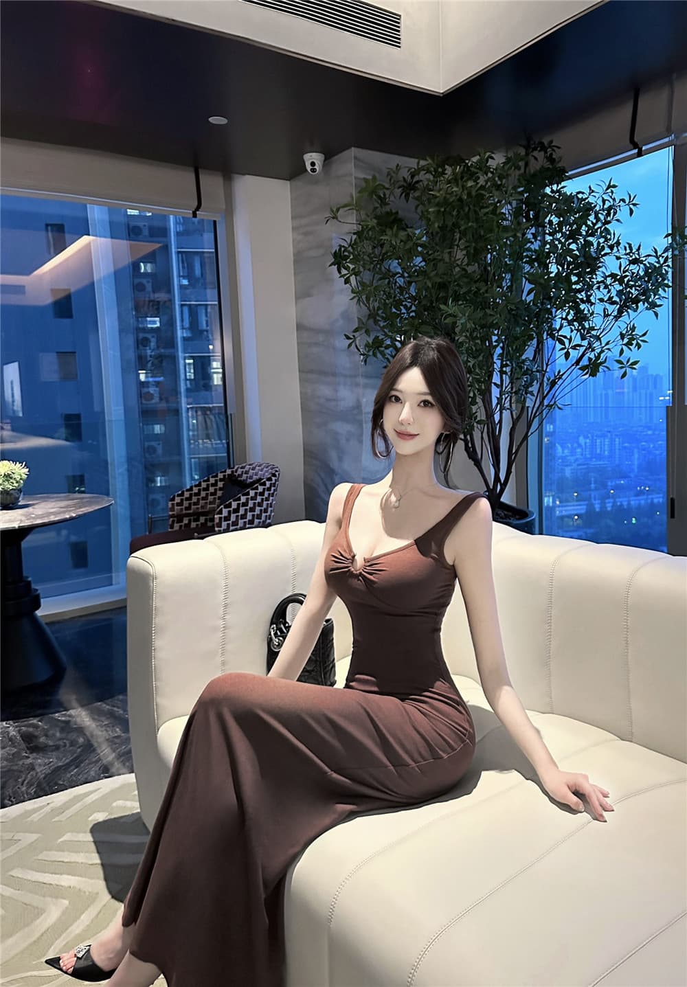 실사 고급 센스 품격 브라운 예복 치마 여성 여름 새로운 명문 여성 섹시함 백리스 휴가 타이트 스커트 치마 상세 이미지 10