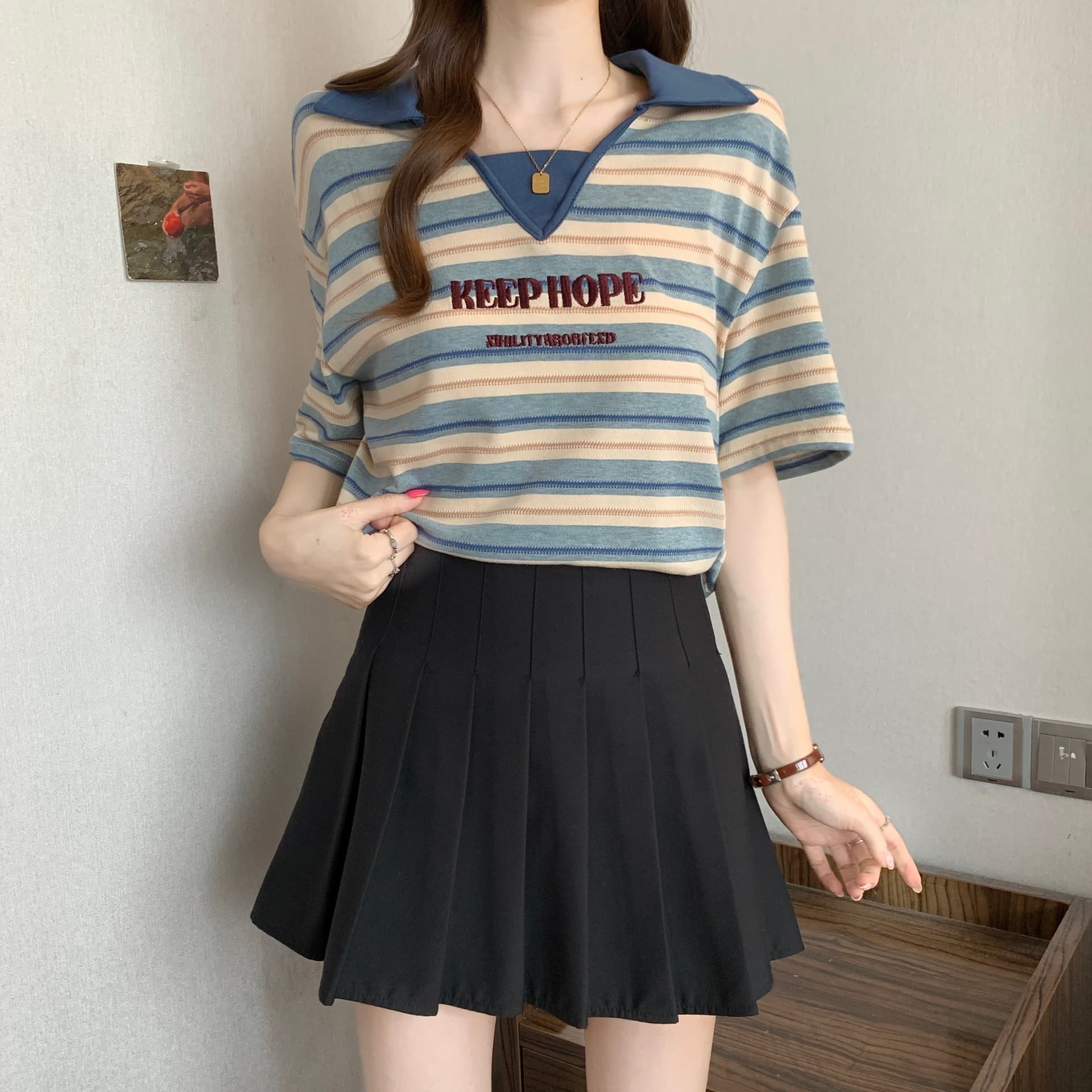 여름 새로운 지방 mm 배색 스트라이프 POLO 칼라 디자인 센스 슬림해 보이는 캐주얼 다용도 루즈핏 표지 고기 반팔 맨위 상세 이미지 10