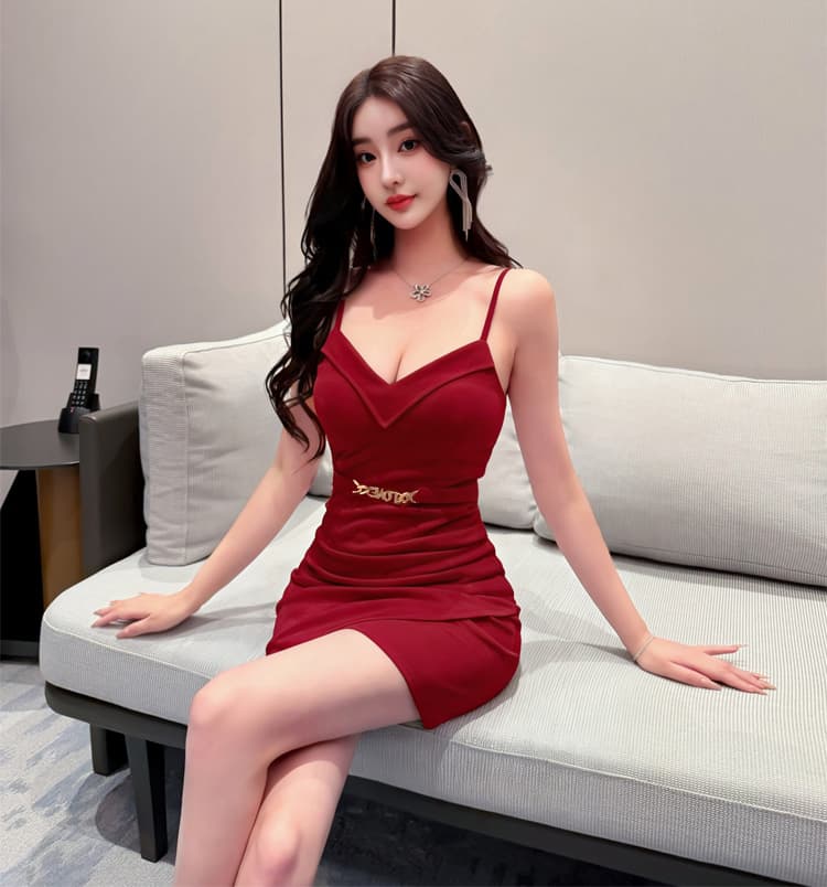 실사 비디오 2026 새로운 섹시함 낮은 가슴 슬립 쇼트 스타일 드레스 품격 백리스 트임 타이트 스커트 상세 이미지 18