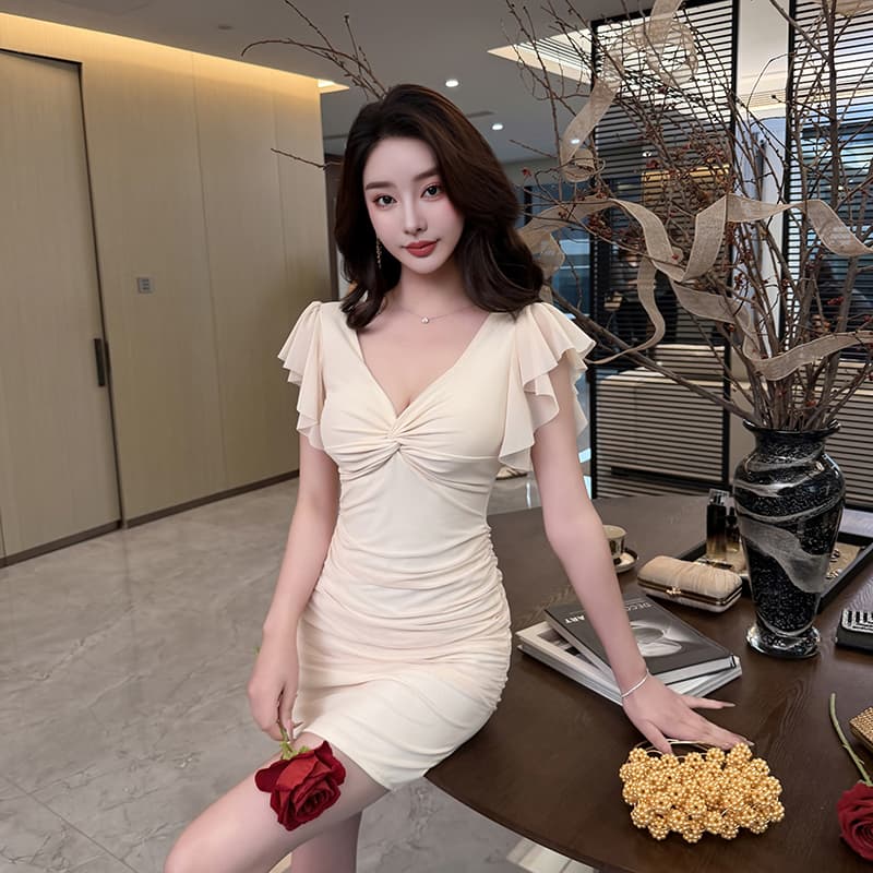 실사 비디오 새로운 섹시함 V넥 망사 Feifei 소매 드레스 품격 타이트 허리 수축 타이트 스커트 미니 스커트 이미지 4