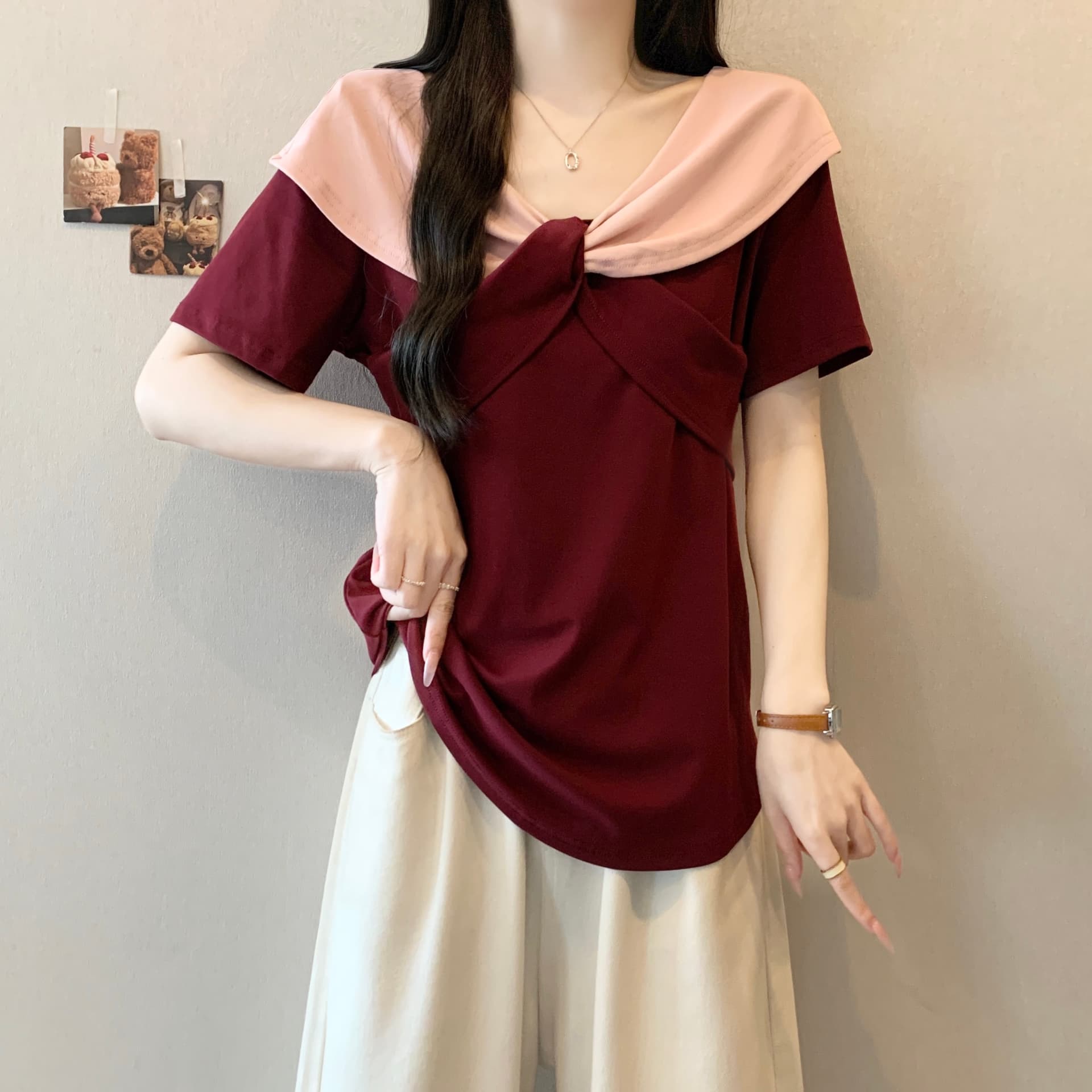 실사 빅 사이즈 달콤함 연령 감소 지방 mm 여름 새로운 디자인 센스 배색 V넥 비틀림 반팔 티셔츠 다용도 맨위 이미지 3