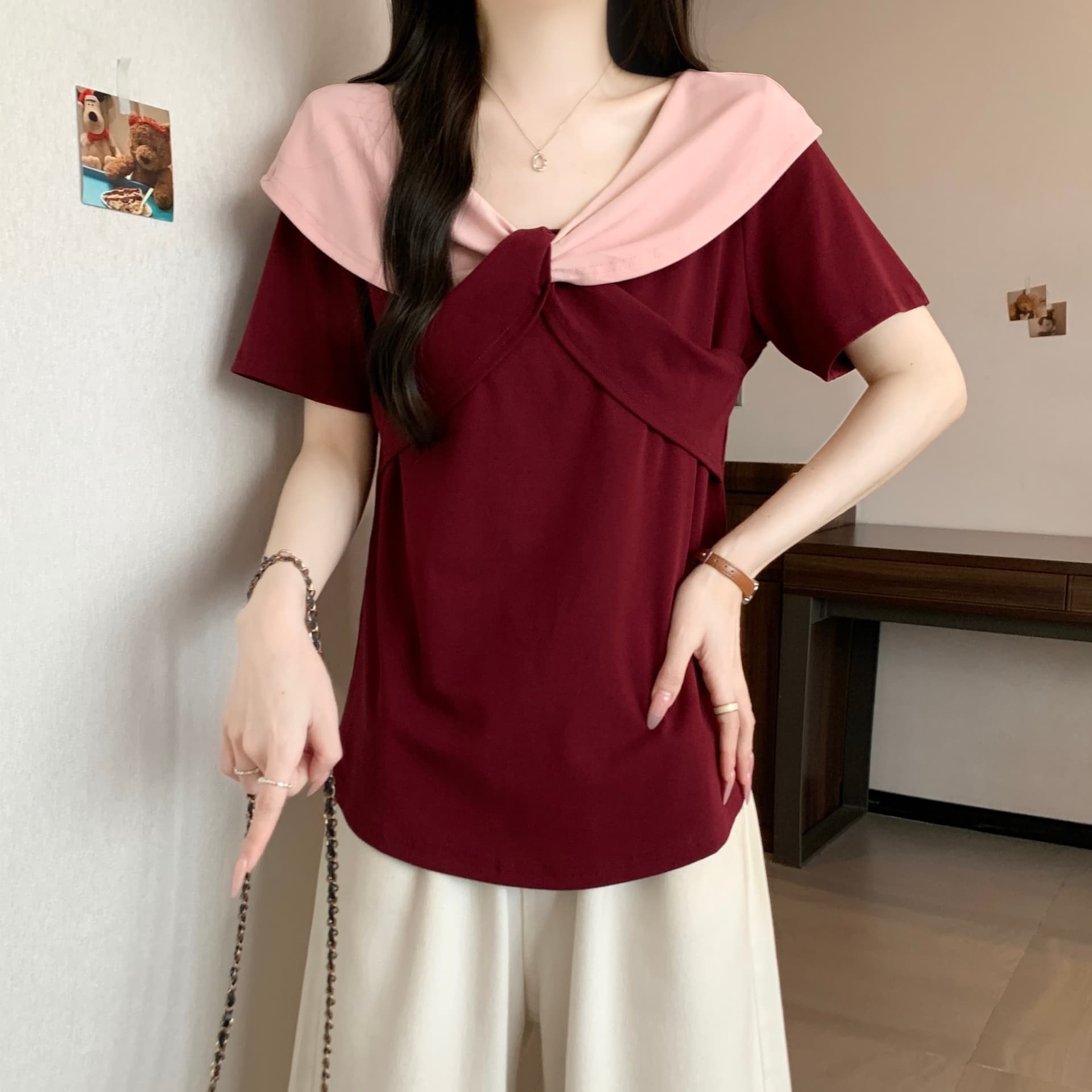 실사 빅 사이즈 달콤함 연령 감소 지방 mm 여름 새로운 디자인 센스 배색 V넥 비틀림 반팔 티셔츠 다용도 맨위 상세 이미지 17