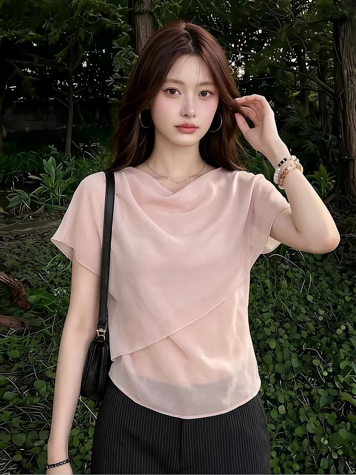 빅 사이즈 프랑스식 핑크색 흔들다 칼라 반팔 티셔츠 여성 여름 지방 mm 망사 패치워크 디자인 센스 품격 슬림해 보이는 맨위