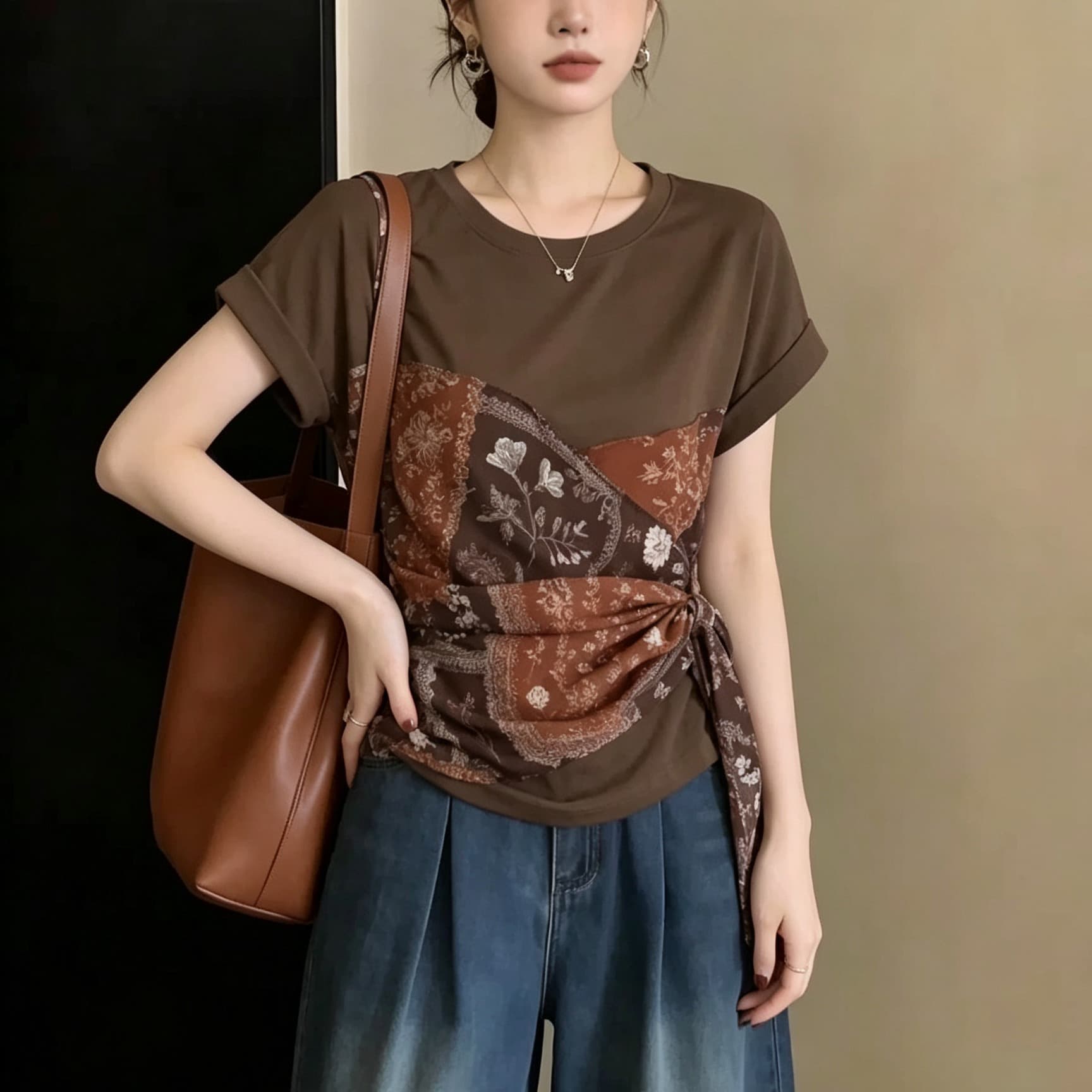 빅 사이즈 페이크 레이어드 Chic 꽃무늬 스트랩 반팔 티셔츠 여성 여름 지방 mm 디자인 센스 슬림해 보이는 긍정적 인 어깨 의류 이미지 5