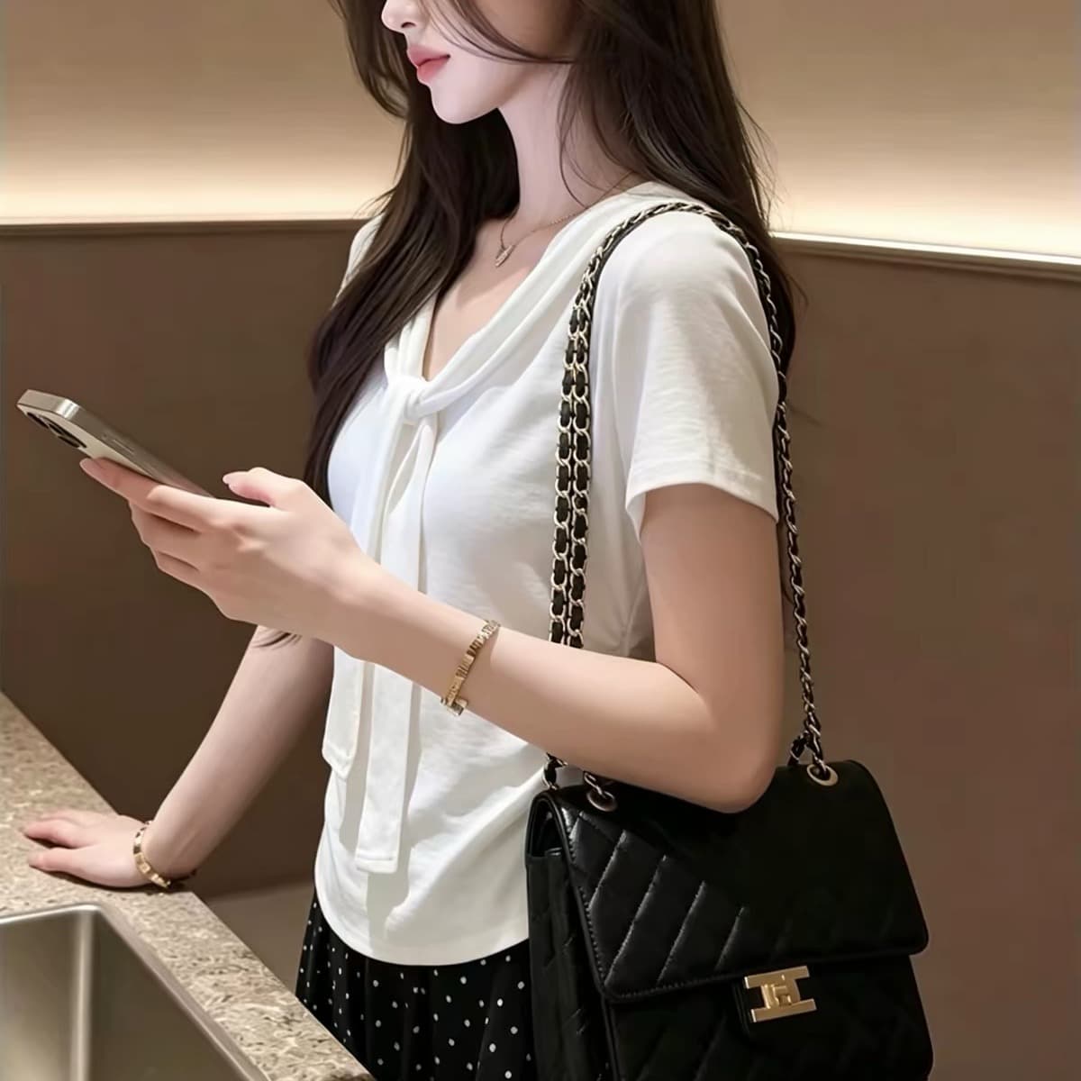빅 사이즈 디자인 센스 V넥 화이트 긍정적 인 어깨 반팔 티셔츠 여성 여름 지방 mm 표지 고기 슬림해 보이는 자이언트 잘 생긴 티셔츠 맨위 이미지 5
