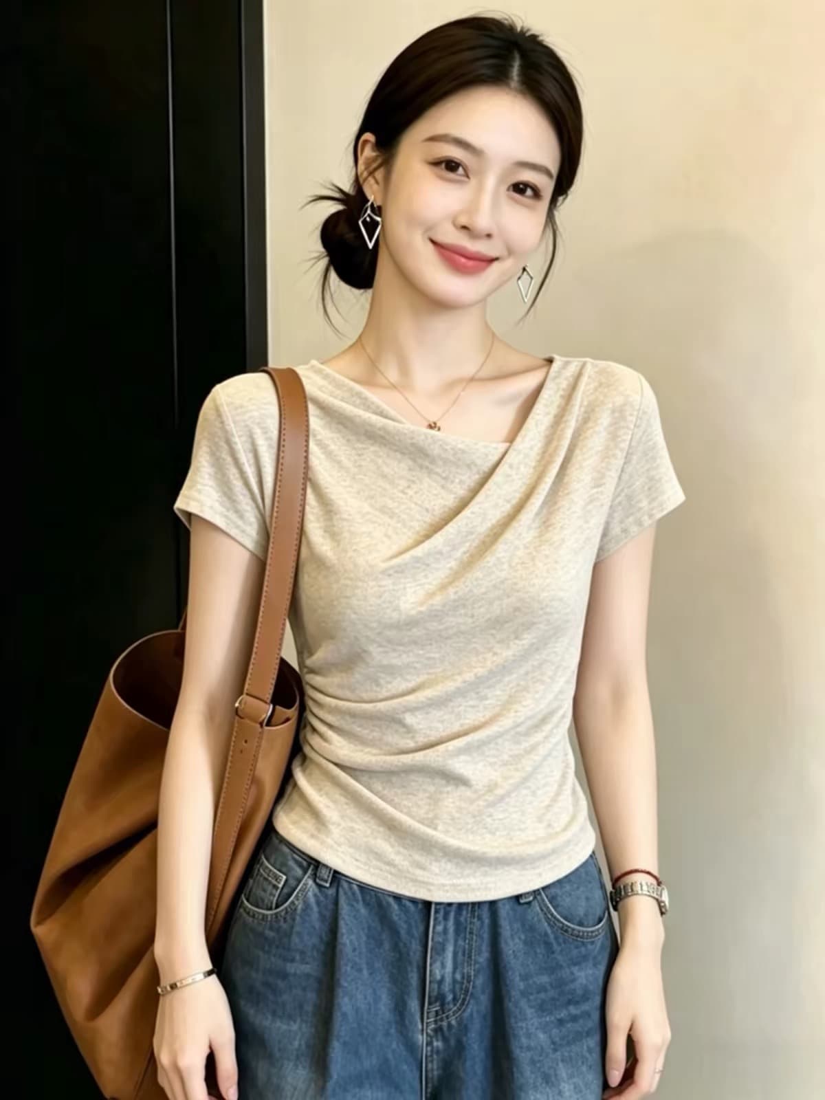 빅 사이즈 디자인 센스 흔들다 칼라 긍정적 인 어깨 반팔 티셔츠 여성 여름 새로운 지방 mm 표지 고기 슬림해 보이는 그레이트 봐. 의류 이미지 2
