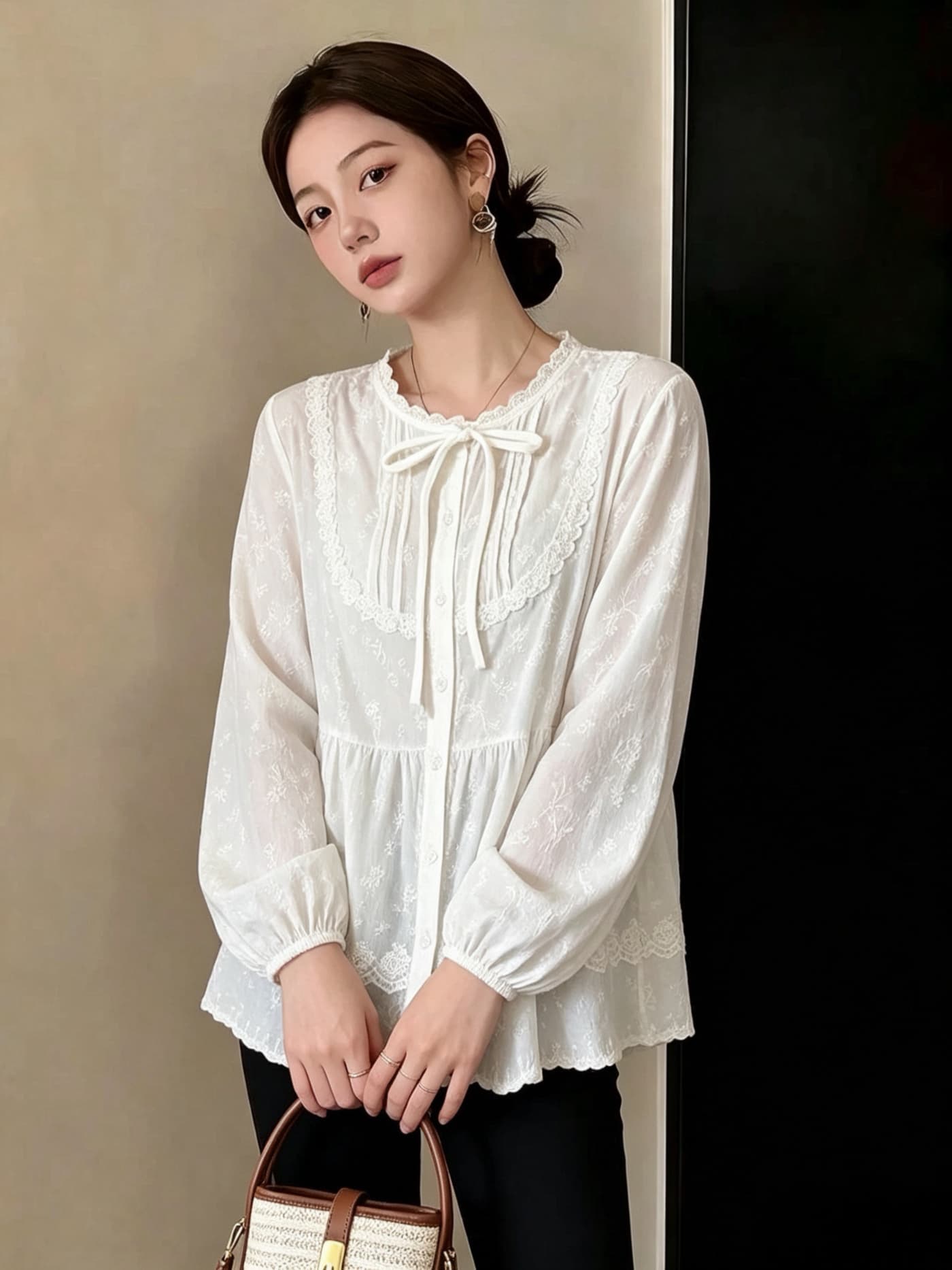 실사 빅 사이즈 여성 의류 한 부서 낭만주의 달콤한 스타일 레이스 조각 자수 자수 셔츠 패션 레이스 셔츠 상세 이미지 11