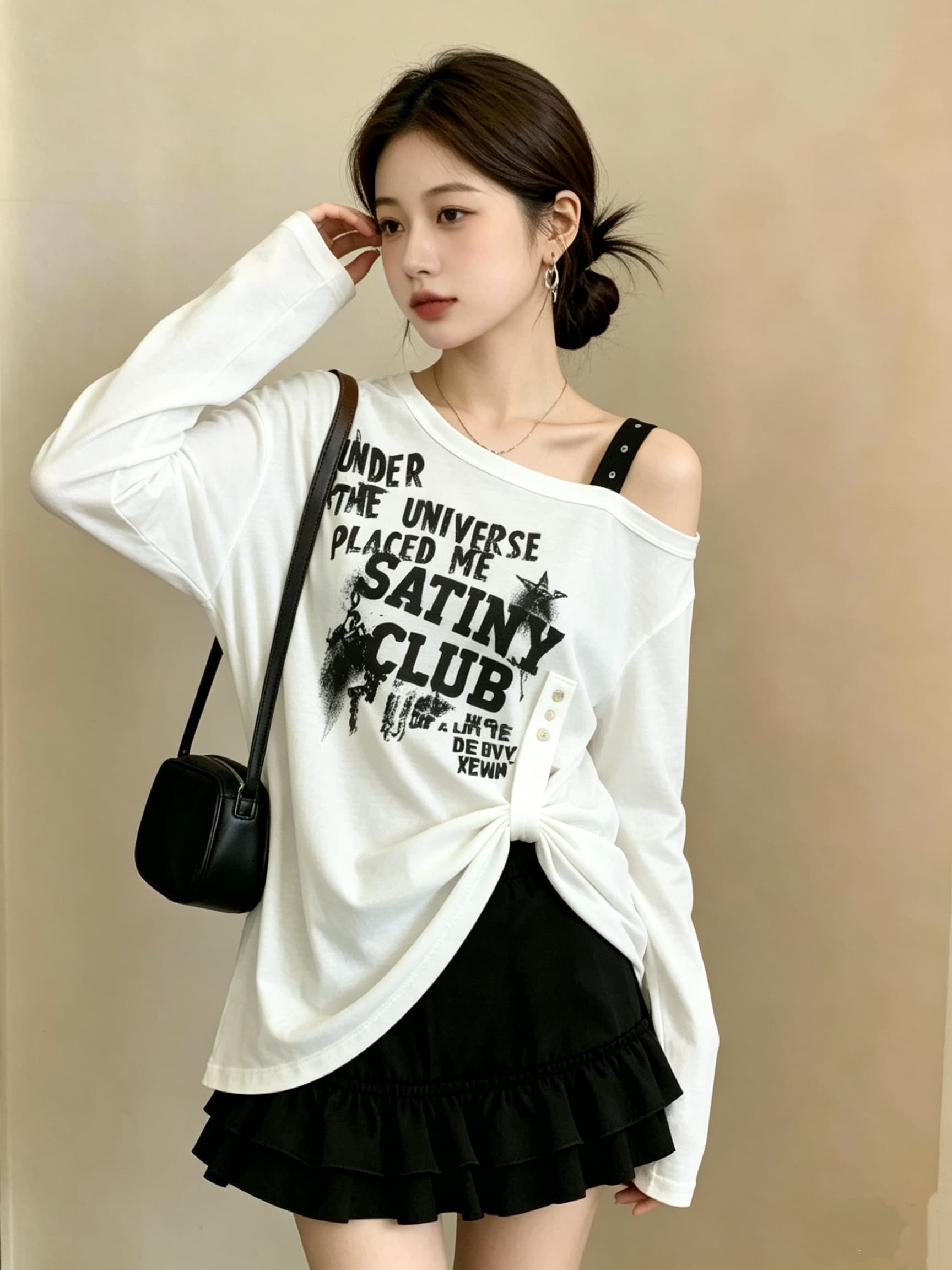 실사 빅 사이즈 여성 의류 가을 새로운 개성 비스듬한 어깨 다용도 알파벳 티셔츠 루즈핏 슬림해 보이는 표지 고기 맨위 상세 이미지 3