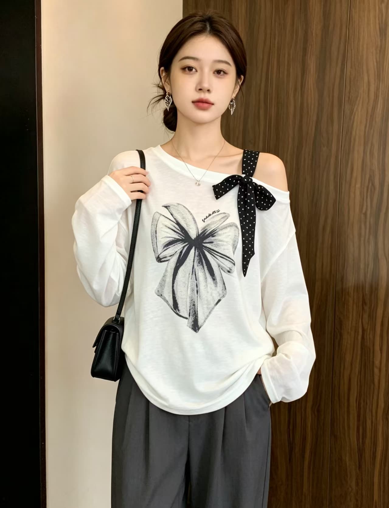 실사 빅 사이즈 여성 의류 나비 프린트 다용도 티셔츠 긴팔 가을 루즈핏 디자인 센스 비스듬한 어깨 리본 맨위 상세 이미지 8