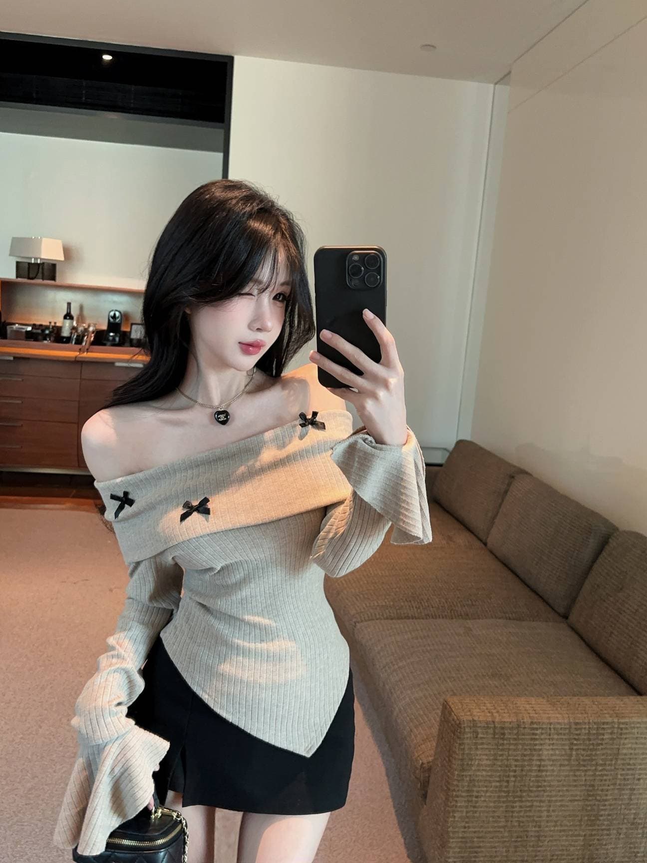 실사 새로운 순수한 욕망 핫걸 디자인 센스 불규칙 나비 패치워크 섹시함 오프숄더 나팔 소매 맨위 여성 상세 이미지 10