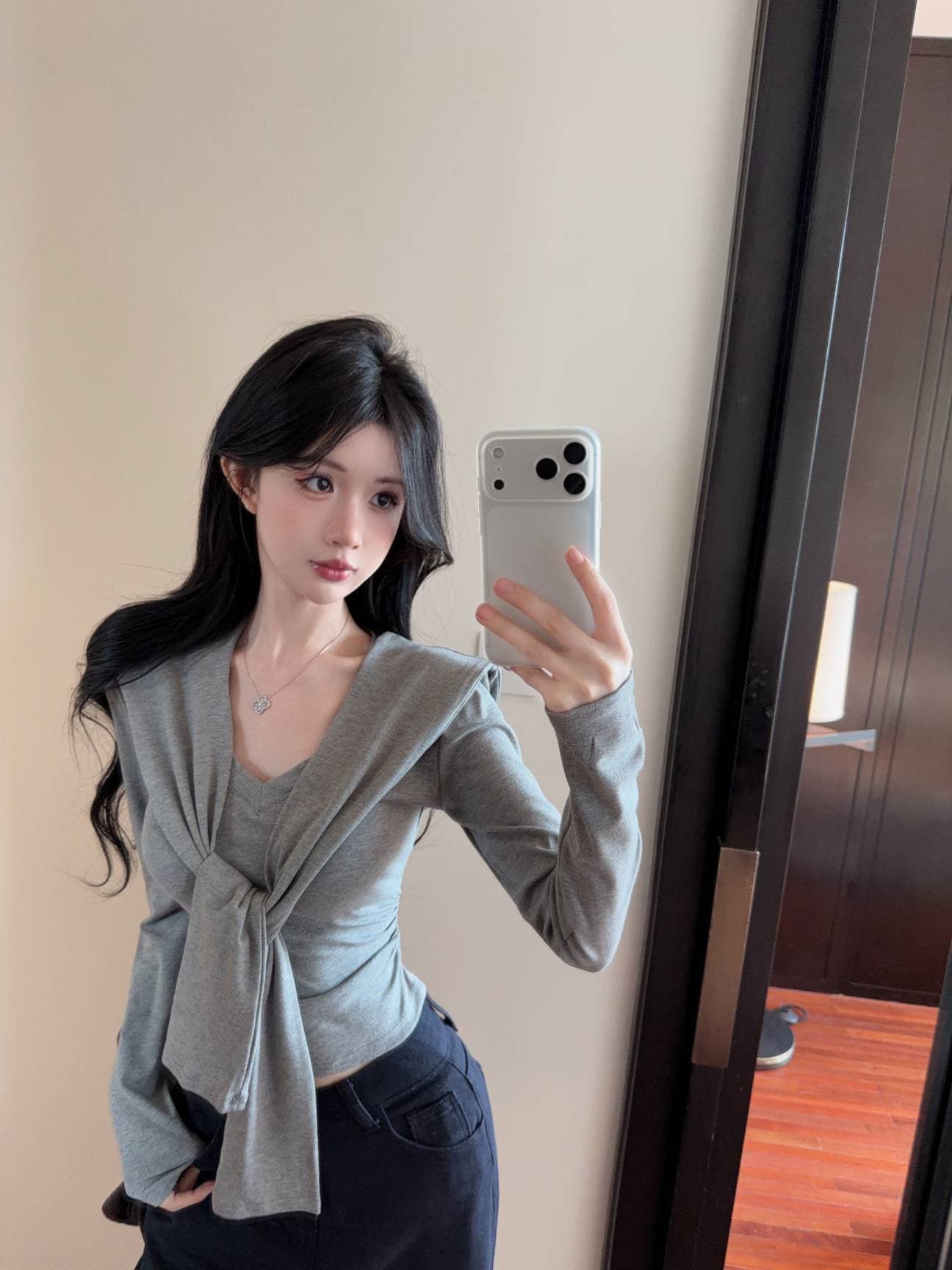 실사 새로운 핫걸 순수한 욕망 V 칼라 긴팔 몸매 가꾸기 디자인 허리 수축 품격 긍정적 인 어깨 의류 숄 여성 상세 이미지 26