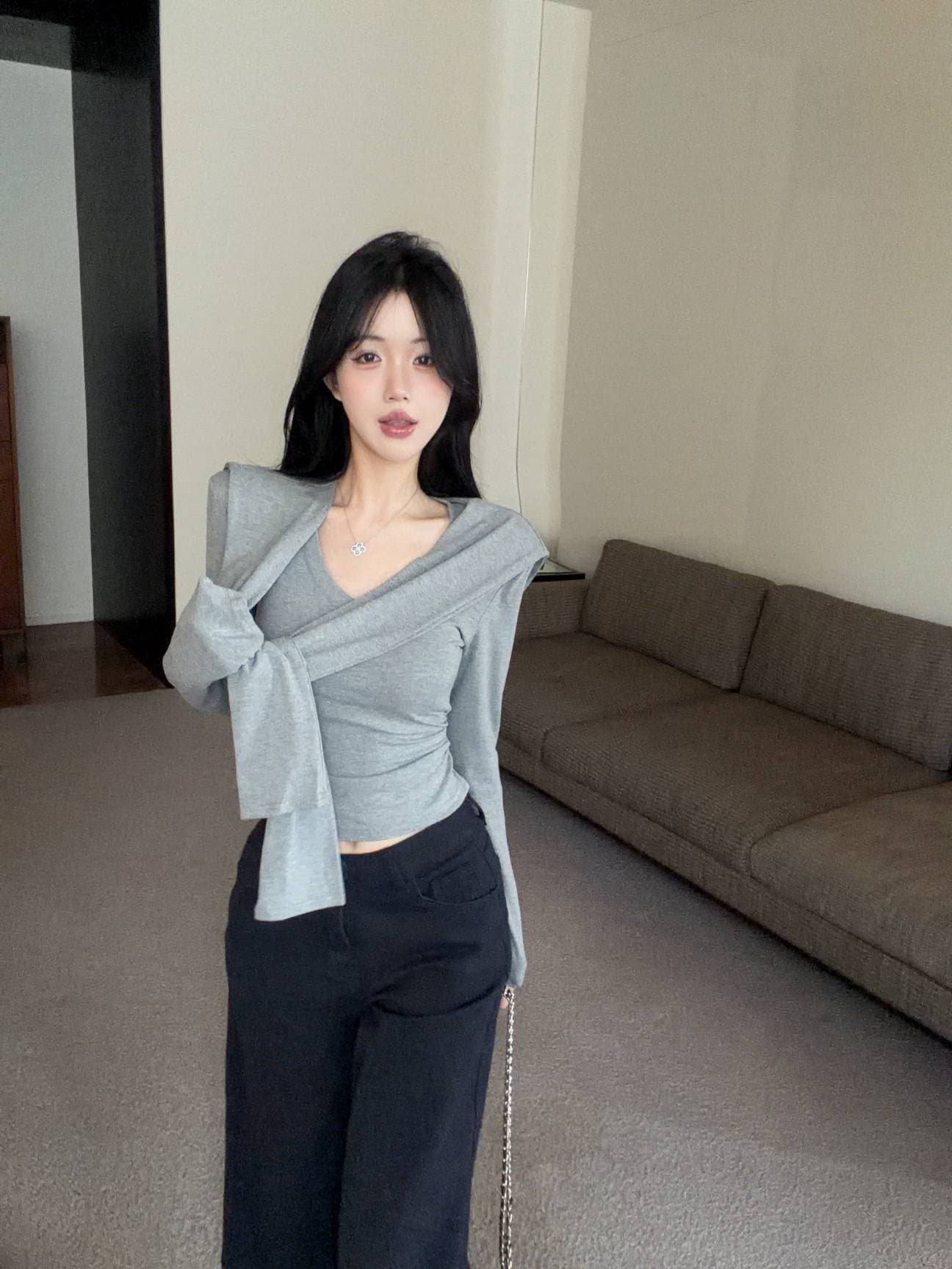 실사 새로운 핫걸 순수한 욕망 V 칼라 긴팔 몸매 가꾸기 디자인 허리 수축 품격 긍정적 인 어깨 의류 숄 여성 상세 이미지 28