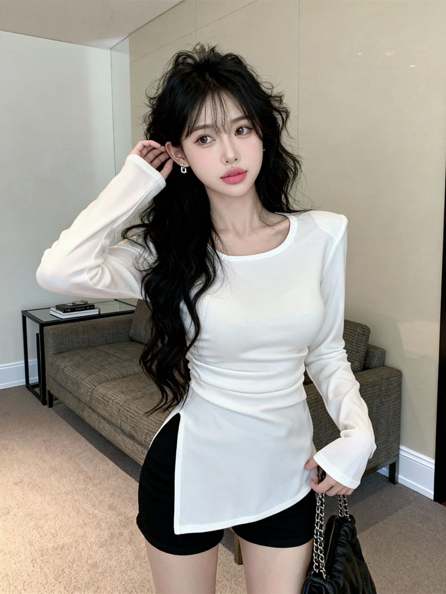 실사 봄 드레스 핫걸 불규칙 측면 트임 몸매 가꾸기 슬림해 보이는 단색 라운드 넥 긍정적 인 어깨 티셔츠 여성
