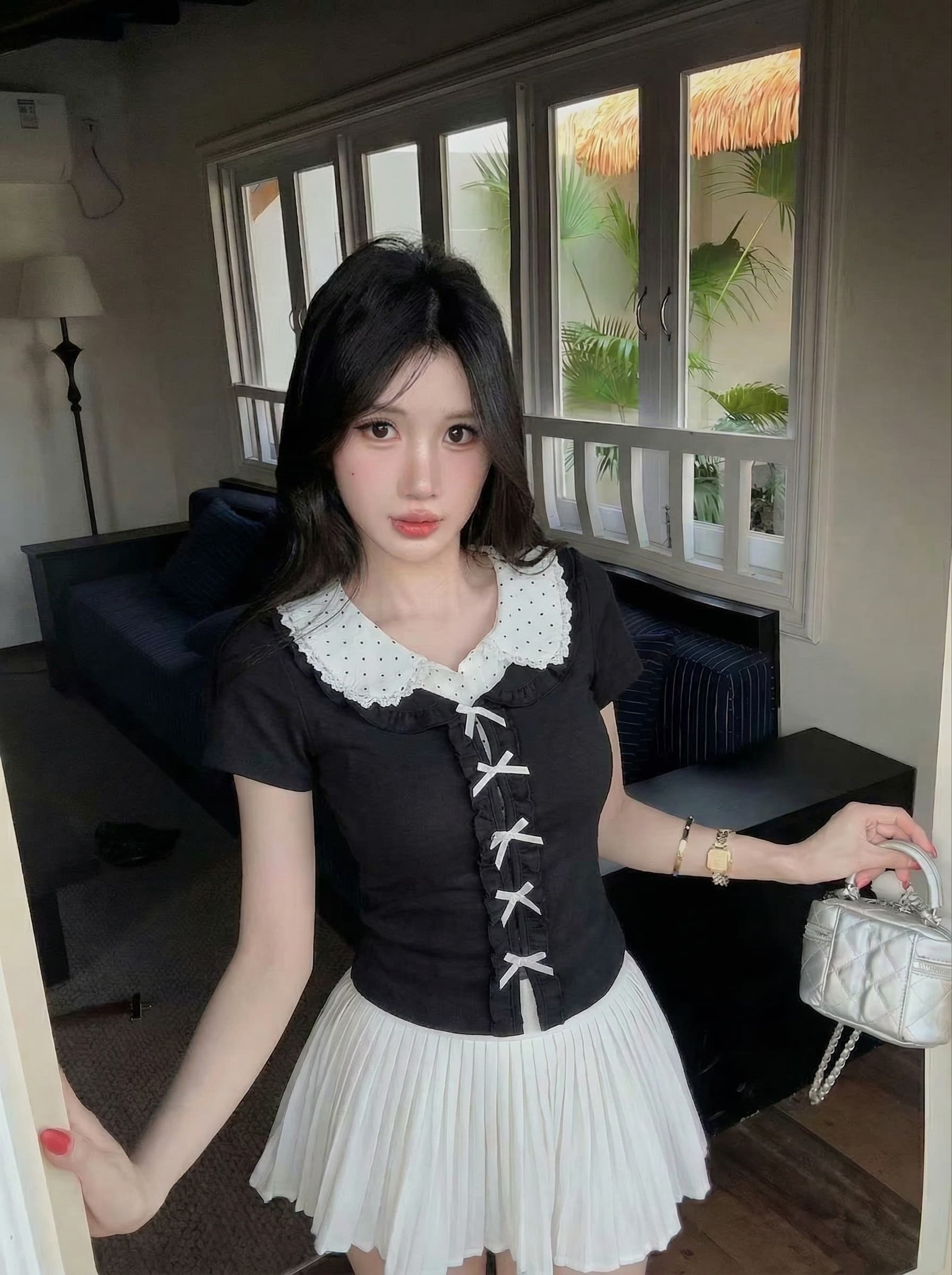 실사 새로운 학원 스타일 디자인 센스 페이크 레이어드 반팔 티셔츠 여성 몸매 가꾸기 쇼트 스타일 꽃무늬 베이비 칼라 맨위 상세 이미지 2