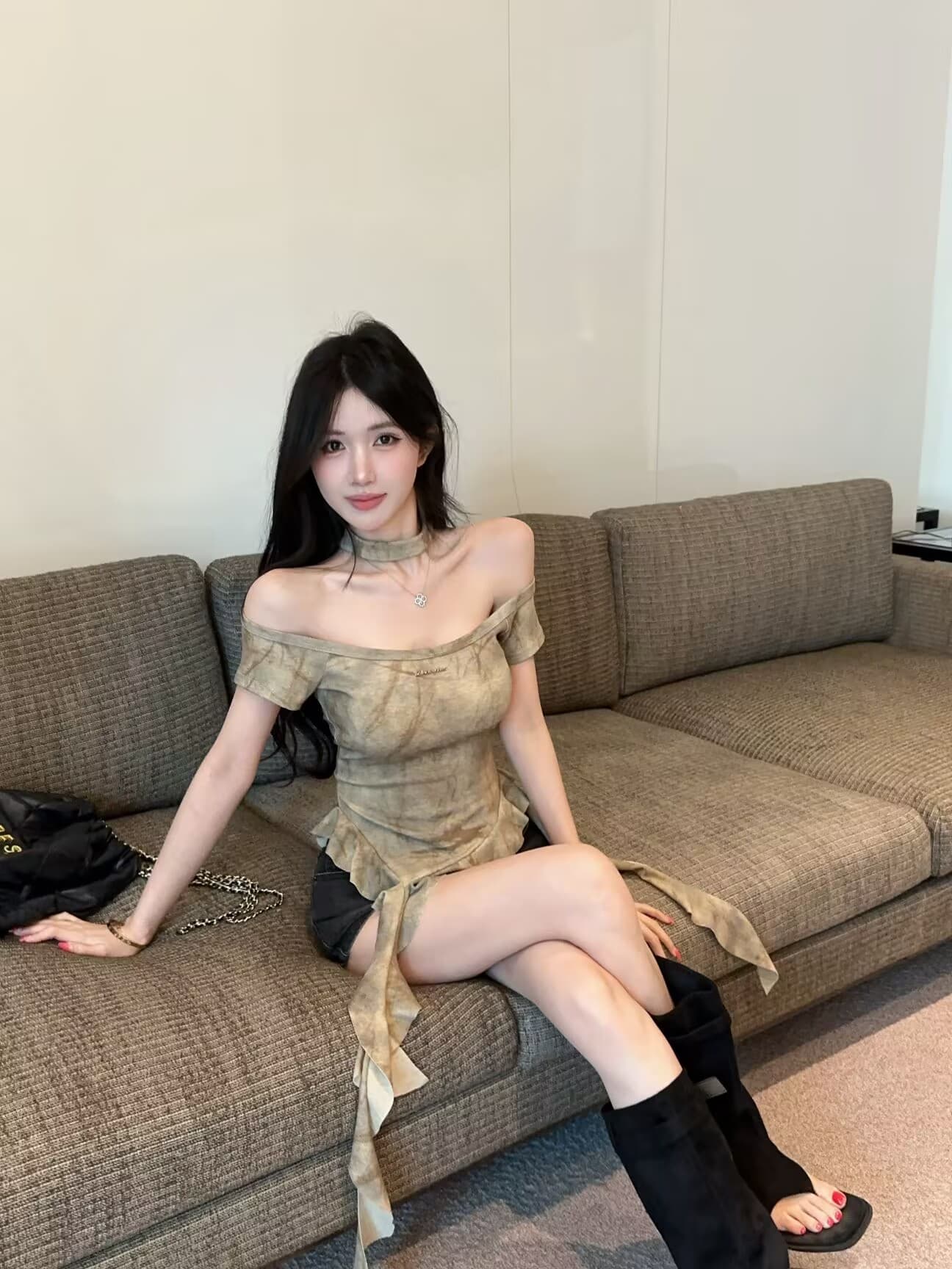 실사 새로운 핫걸 명중 색 후광 염색 행침 목 반팔 불규칙 프릴 밑단 허리 수축 슬림해 보이는 맨위 여성 상세 이미지 9