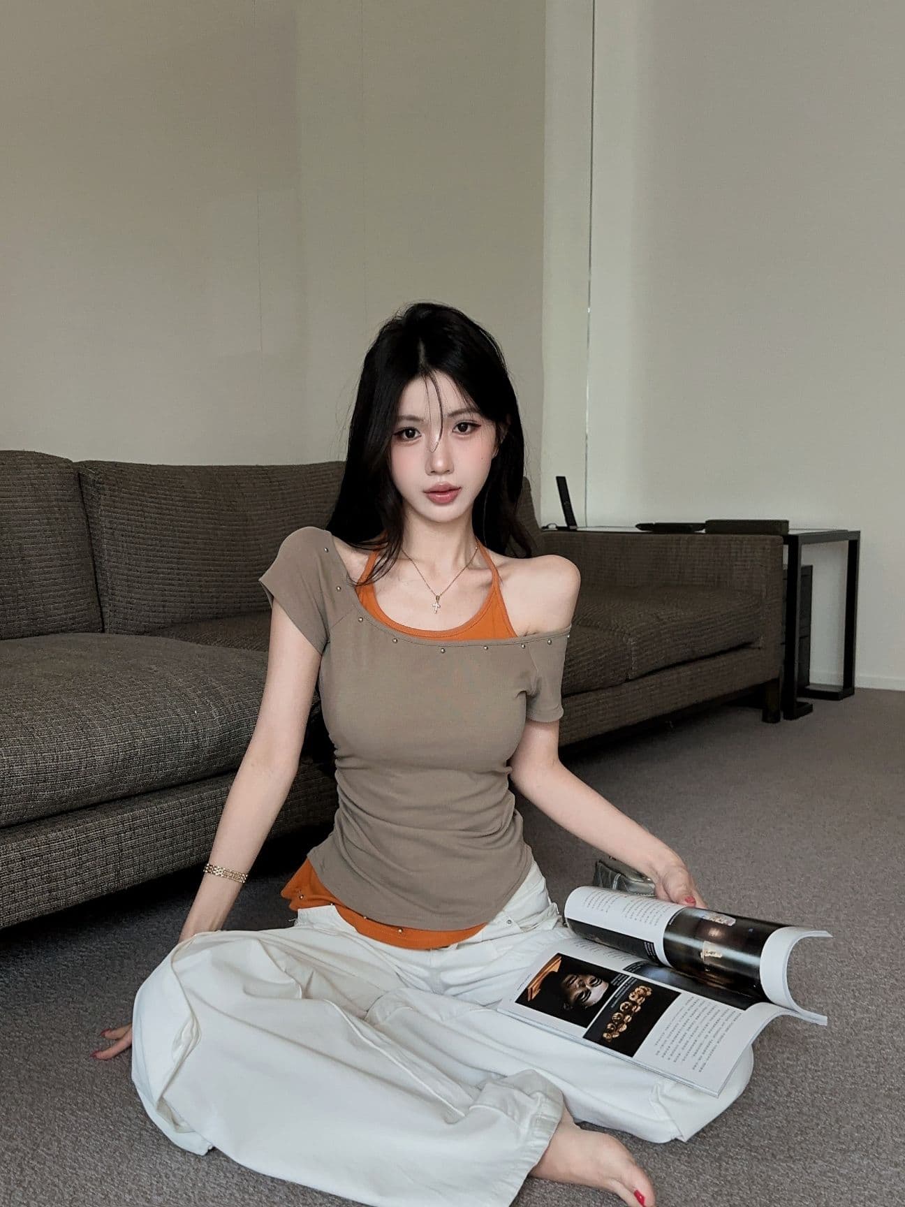 실사 새로운 자이언트 잘 생긴 품격 고유 한 징 디자인 센스 행침 목 반팔 페이크 레이어드 맨위 여성 상세 이미지 11