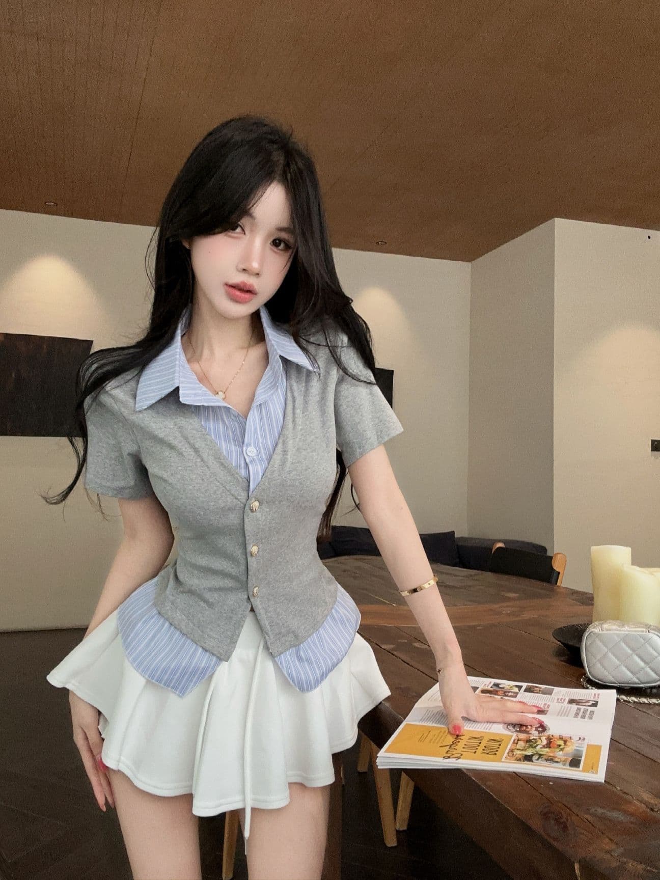 실사 새로운 디자인 센스 작은 대중 셔츠 칼라 페이크 레이어드 패치워크 반팔 품격 연령 감소 티셔츠 맨위 여성