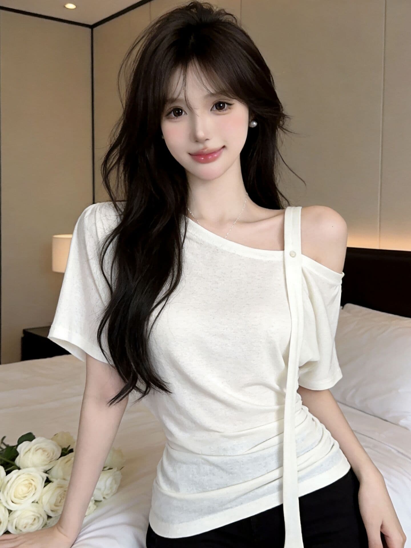 실사 새로운 핫걸 순수한 욕망 디자인 센스 스트랩 홀로우 아웃 비스듬한 어깨 몸매 가꾸기 반팔 기본 셔츠 맨위 여성 상세 이미지 10