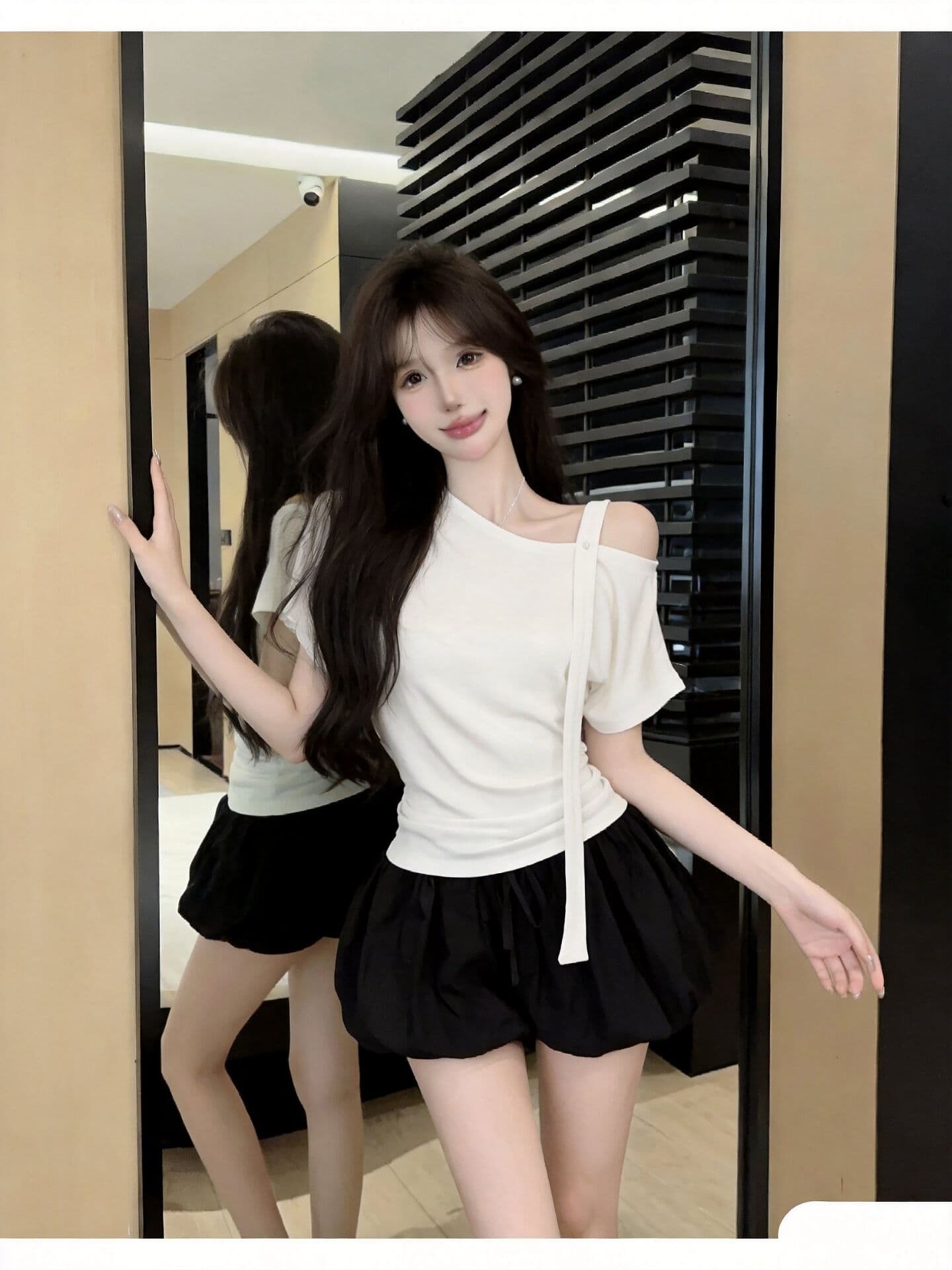 실사 새로운 핫걸 순수한 욕망 디자인 센스 스트랩 홀로우 아웃 비스듬한 어깨 몸매 가꾸기 반팔 기본 셔츠 맨위 여성 상세 이미지 16