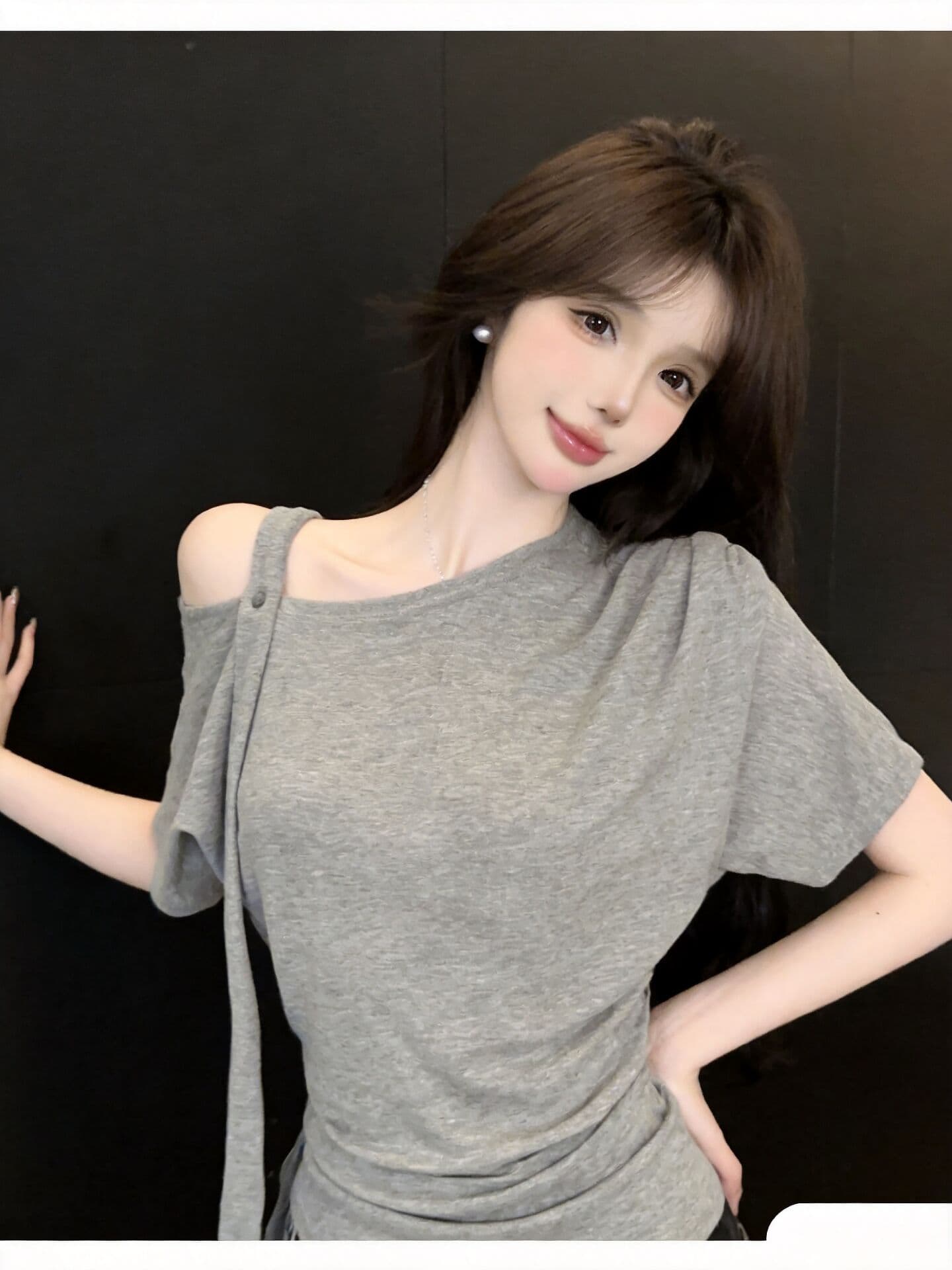 실사 새로운 핫걸 순수한 욕망 디자인 센스 스트랩 홀로우 아웃 비스듬한 어깨 몸매 가꾸기 반팔 기본 셔츠 맨위 여성 이미지 3