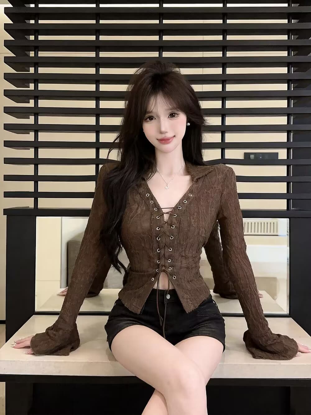실사 새로운 자이언트 잘 생긴 순수한 욕망 핫걸 고유 한 디자인 센스 단추 구멍 레이스업 나팔 소매 맨위 여성 상세 이미지 3