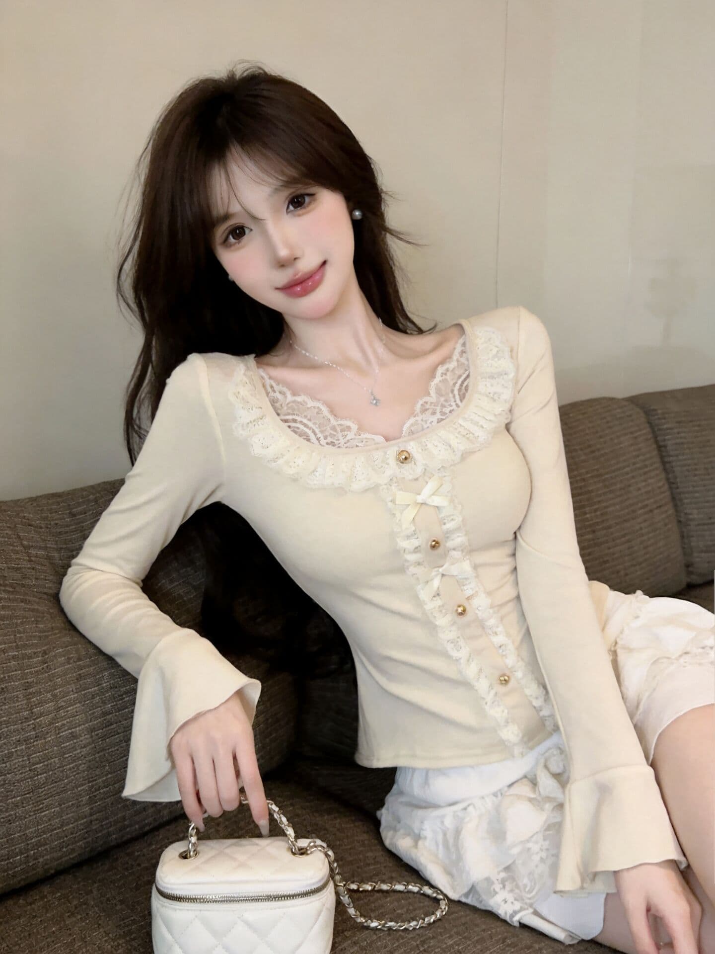 실사 새로운 자이언트 잘 생긴 순수한 욕망 핫걸 고유 한 디자인 센스 레이스 페이크 레이어드 나팔 소매 맨위 여성 이미지 4