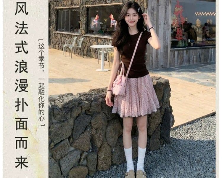 한 부서 chic 도트 무늬 망사 반신 스커트 여성 여름 2026 년 새로운 한 마디 미니 스커트 슬림해 보이는 퍼프 스커트 상세 이미지 3