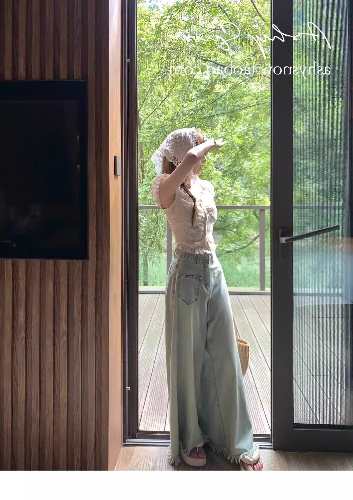 프랑스식 고급 센스 달콤한 매운맛 작은 꽃무늬 ins 맨위 여성 짧은 오프숄더 짧은 작은 셔츠 디자인 센스 여름 반팔 상세 이미지 1