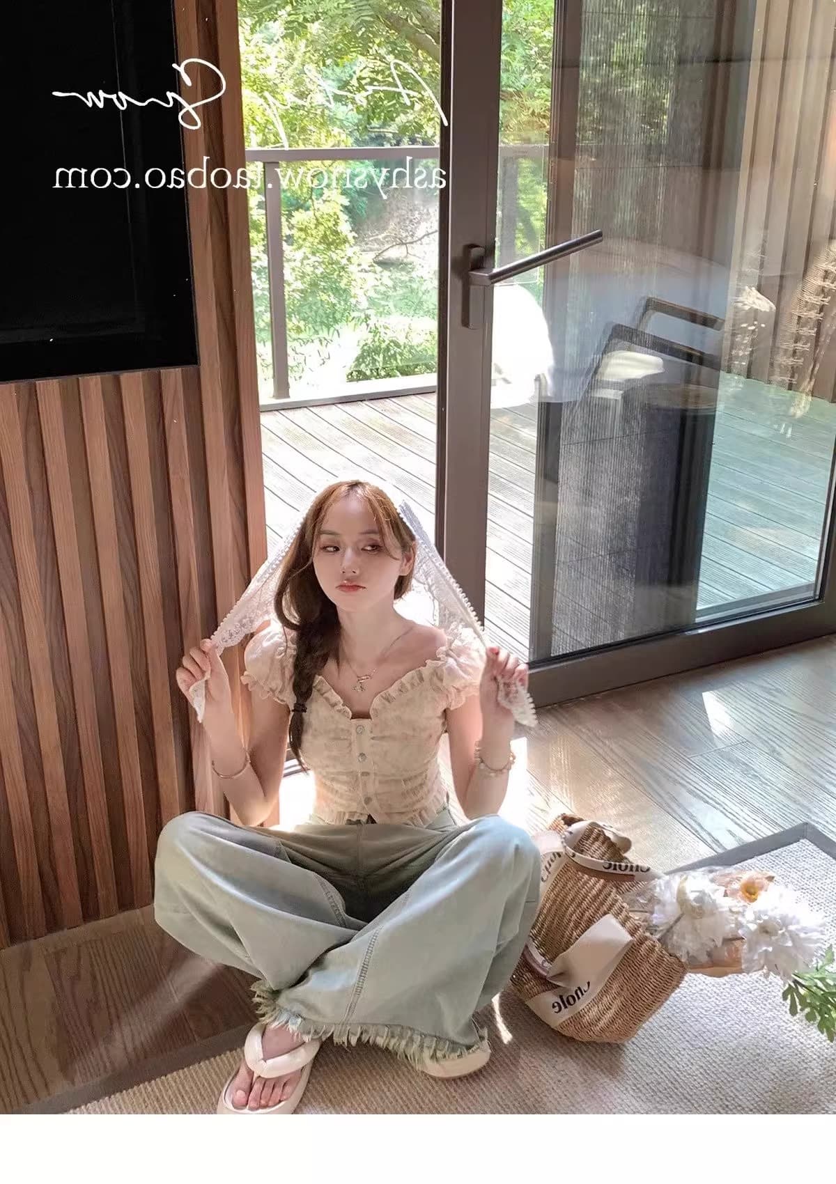 프랑스식 고급 센스 달콤한 매운맛 작은 꽃무늬 ins 맨위 여성 짧은 오프숄더 짧은 작은 셔츠 디자인 센스 여름 반팔 상세 이미지 15