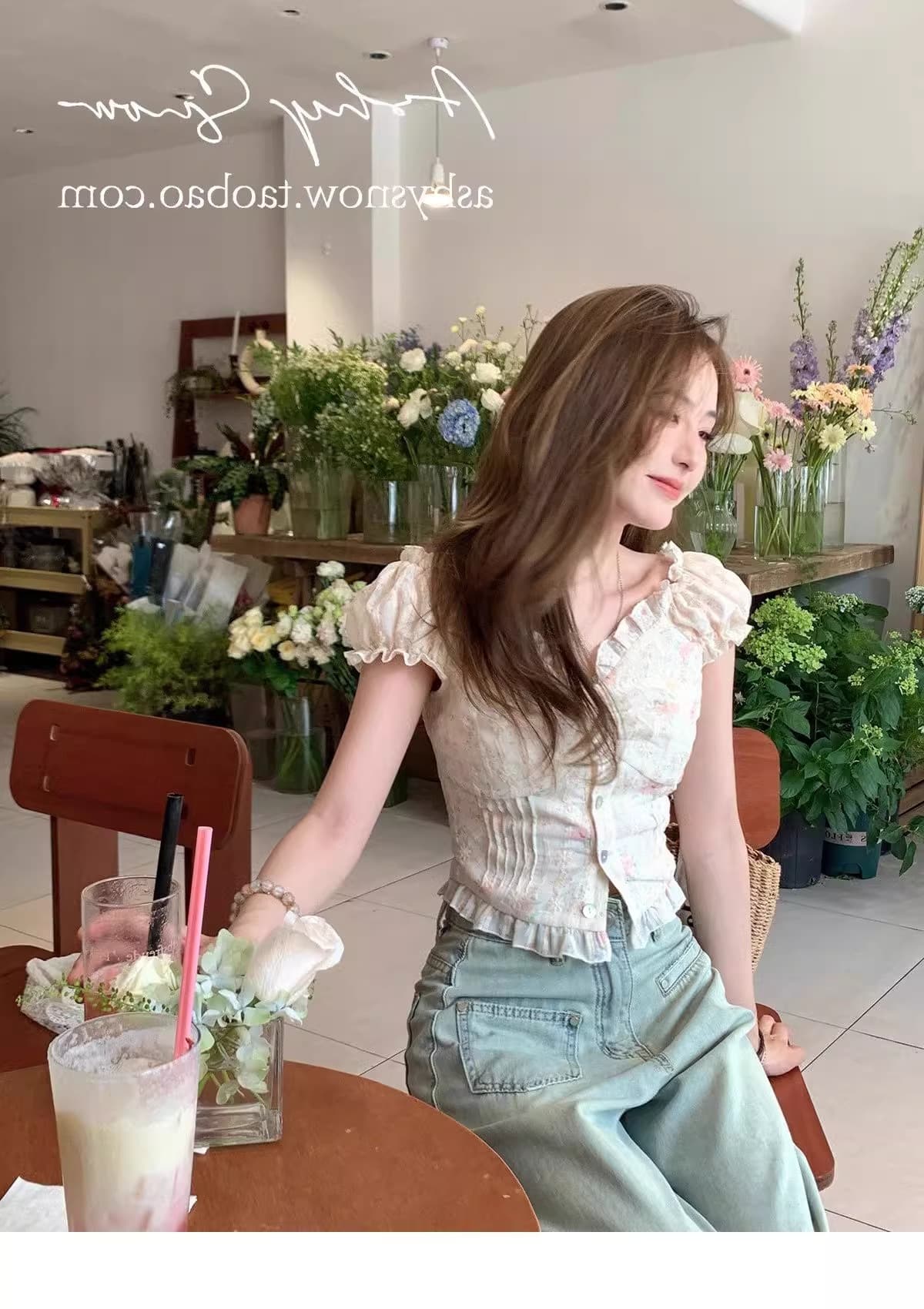 프랑스식 고급 센스 달콤한 매운맛 작은 꽃무늬 ins 맨위 여성 짧은 오프숄더 짧은 작은 셔츠 디자인 센스 여름 반팔 상세 이미지 17