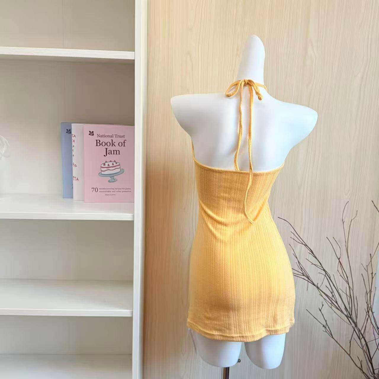 한 부서 chic 황색 행침 목 홀로우 아웃 여성 드레스 여름 순수한 욕망 핫걸 작은 대중 허리 수축 몸매 가꾸기 타이트 스커트 미니 스커트 이미지 5