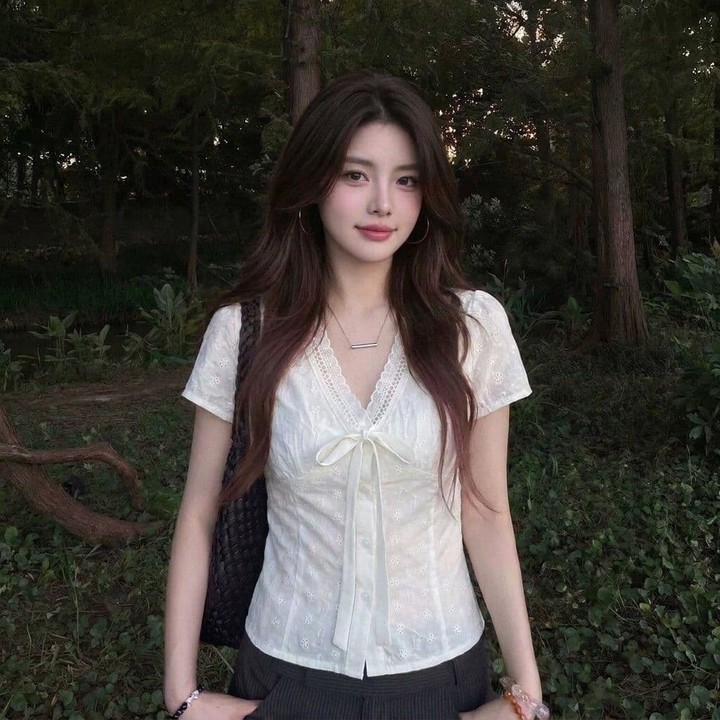 한 부서 순면 자카드 새로운 2026 신선함 순수한 욕망 레이스업 허리 수축 쇼트 스타일 홀로우 아웃 자수 슬림해 보이는 반팔 셔츠 상세 이미지 4